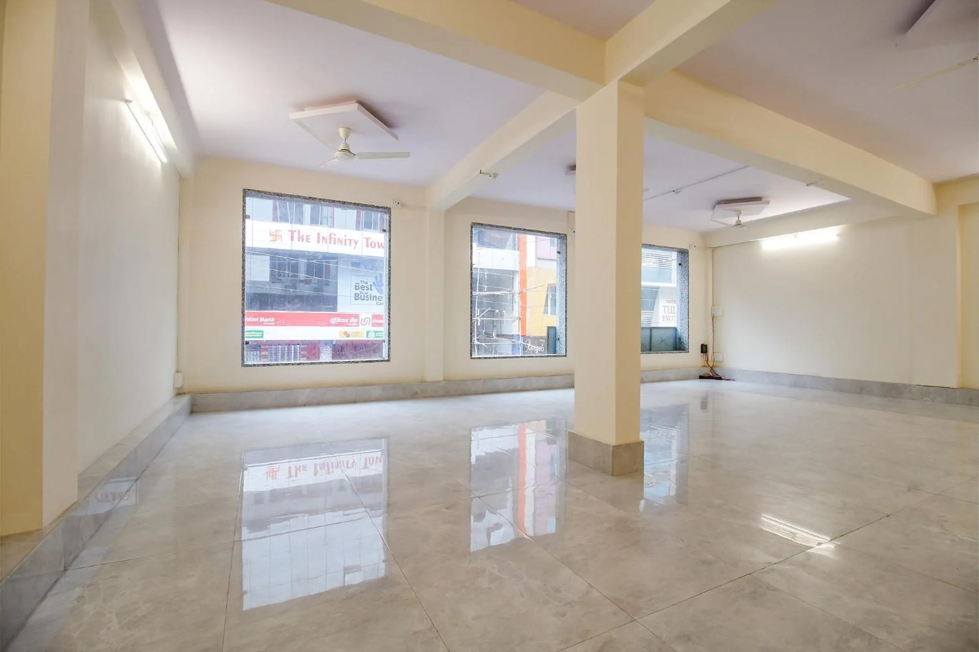 Lobby or reception in FabHotel Sanskar