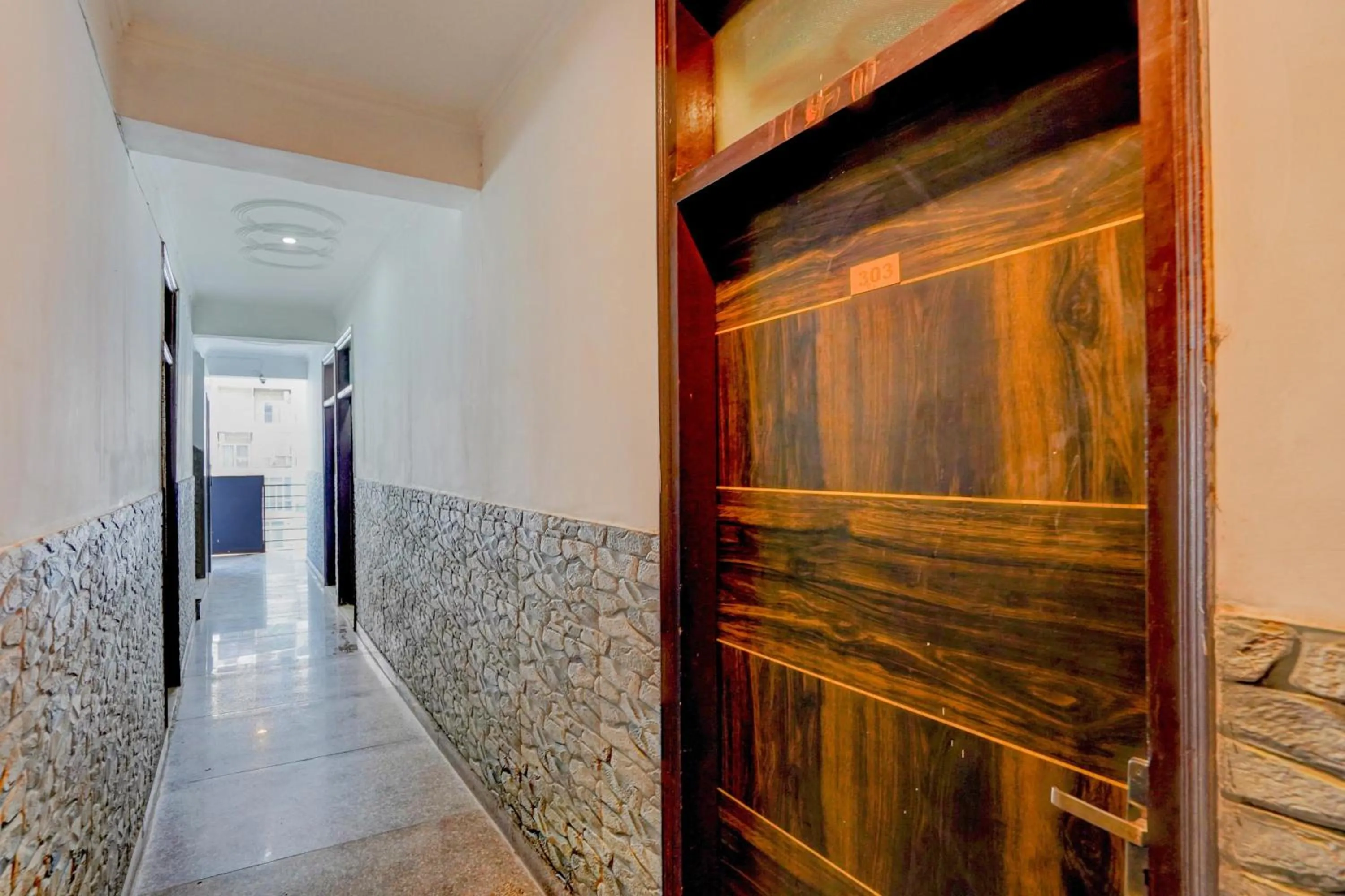 Lobby or reception in Super Hotel O The Maruti hotel