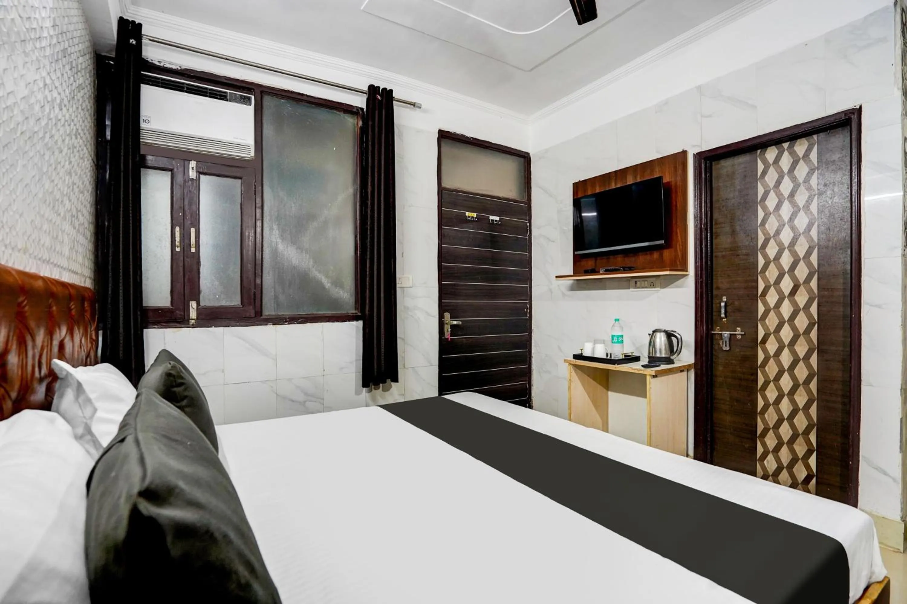 Bedroom, Bed in Super Hotel O The Maruti hotel