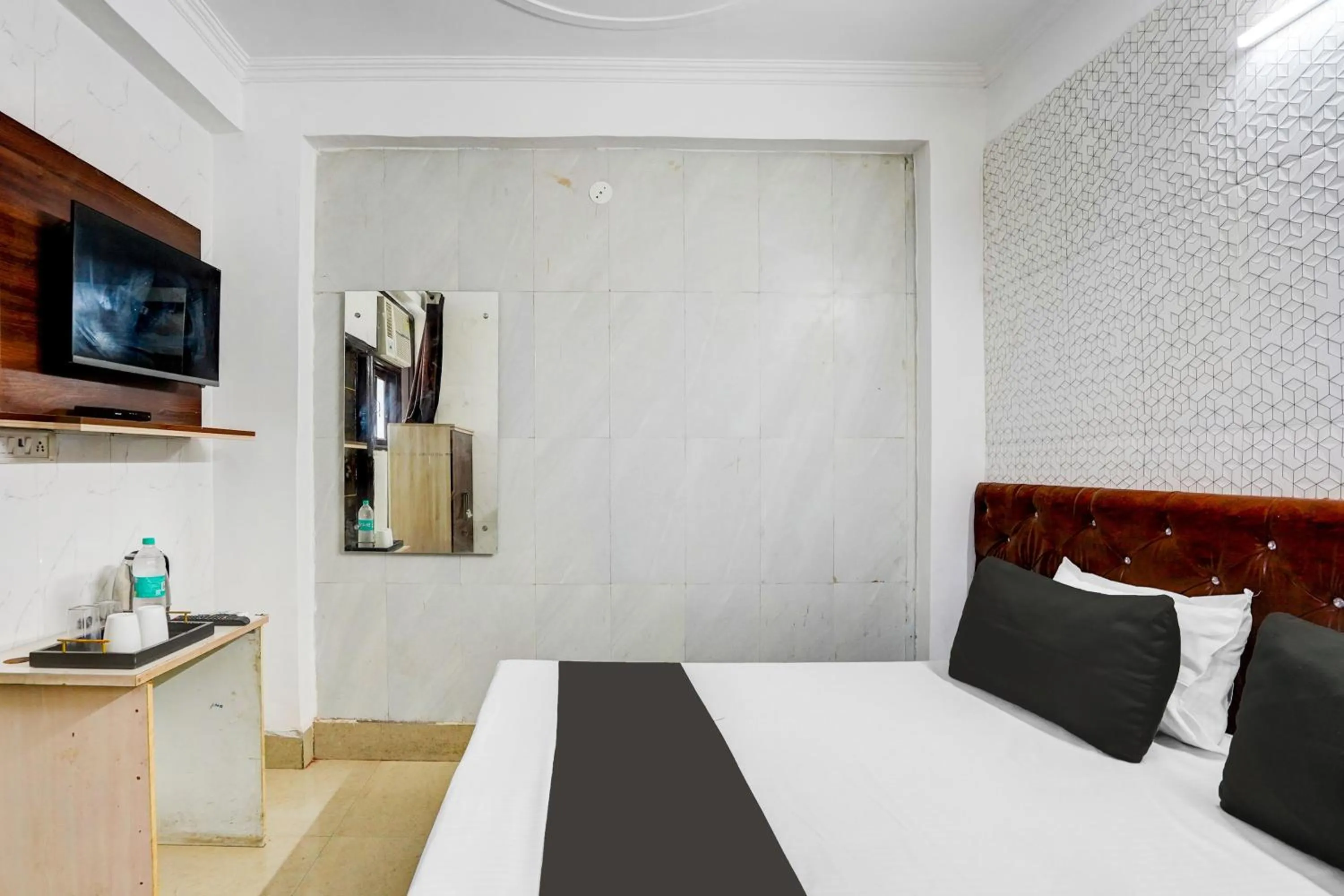 Bedroom, Bed in Super Hotel O The Maruti hotel