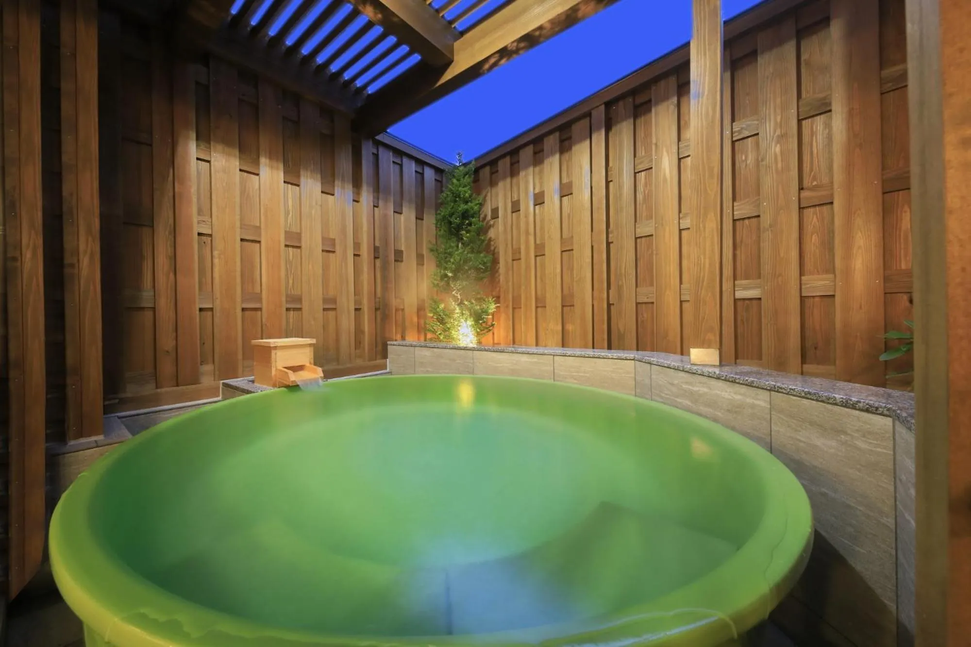 KusatsuOnsen AeruyadoTakamatsu