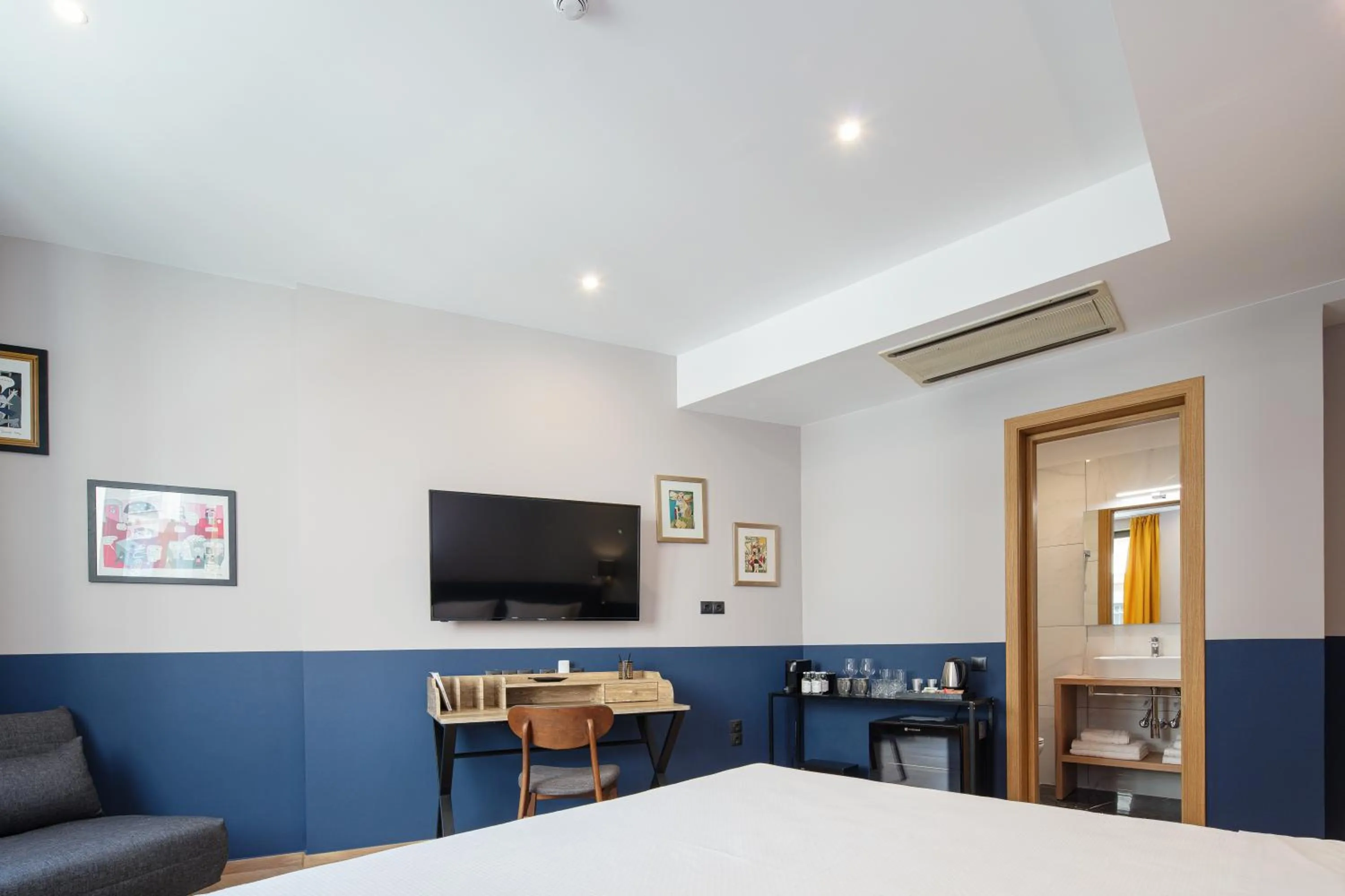 Bedroom, Bed in The Vault Athens