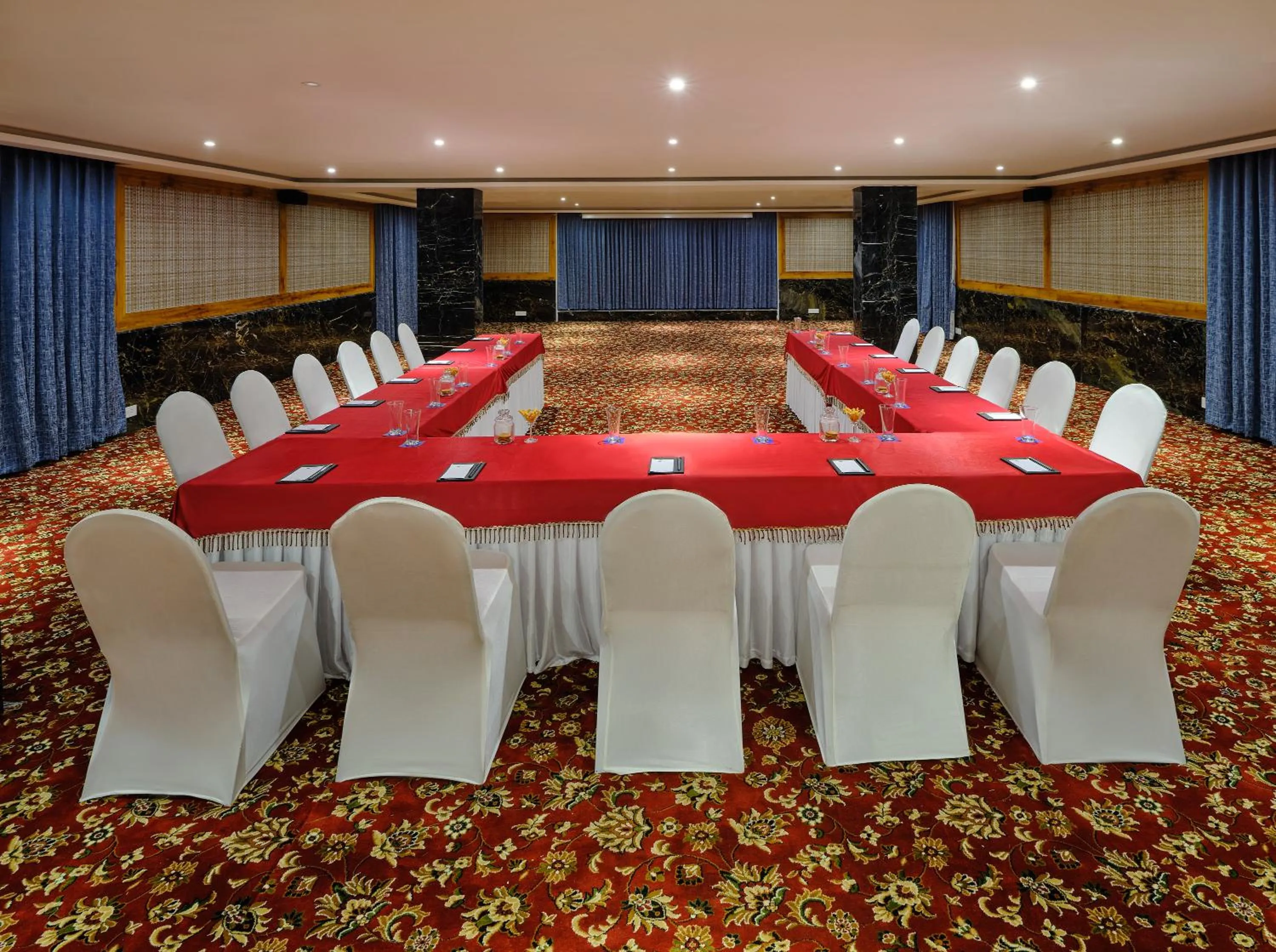 Meeting/conference room in Essentia Premier Hotel Chennai OMR