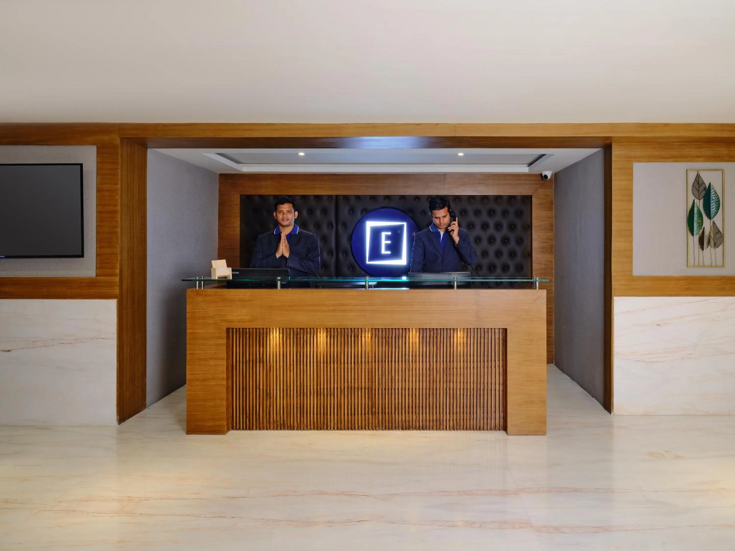 Lobby or reception in Essentia Premier Hotel Chennai OMR