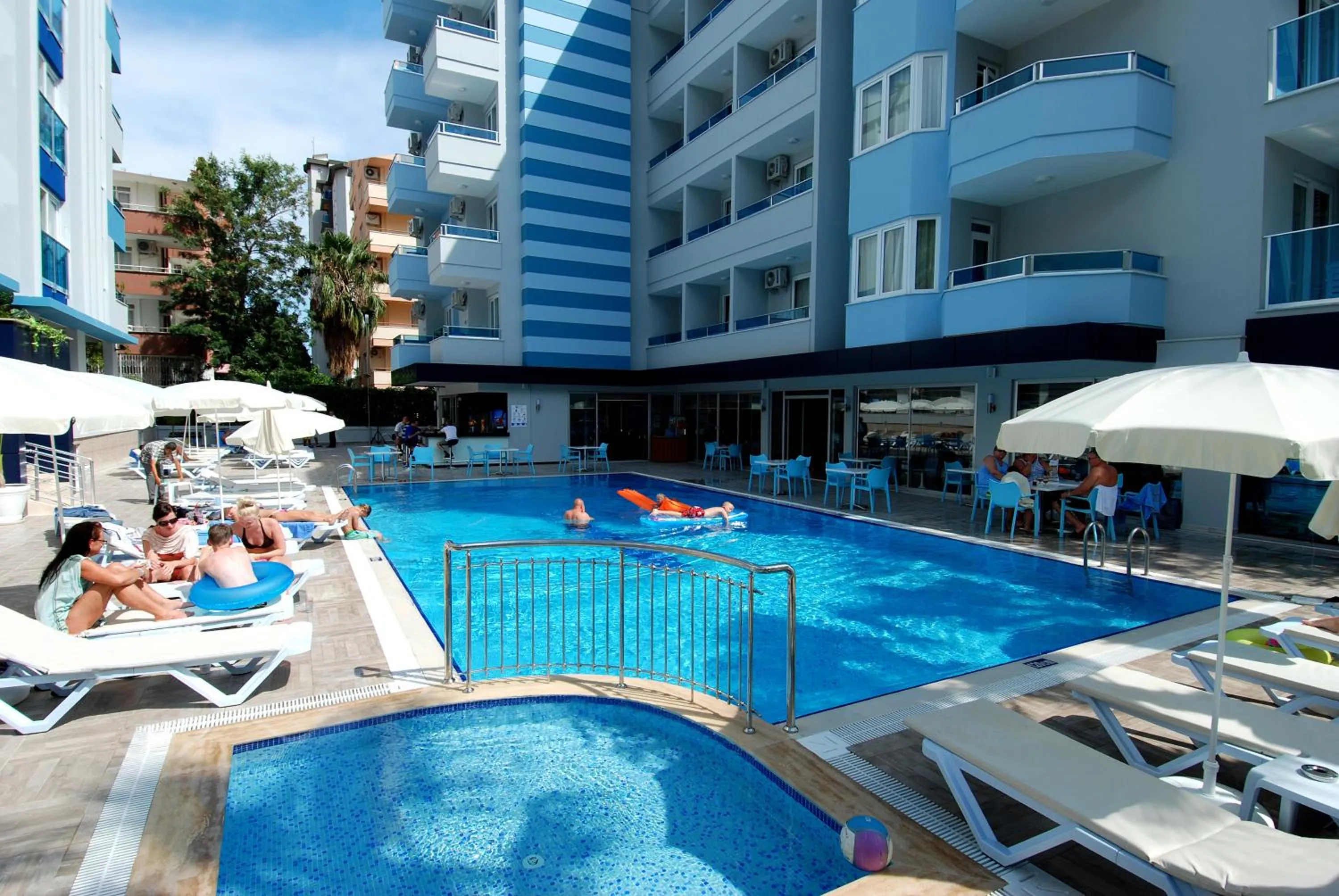 Swimming pool in Kleopatra Ramira Hotel - All Inclusive