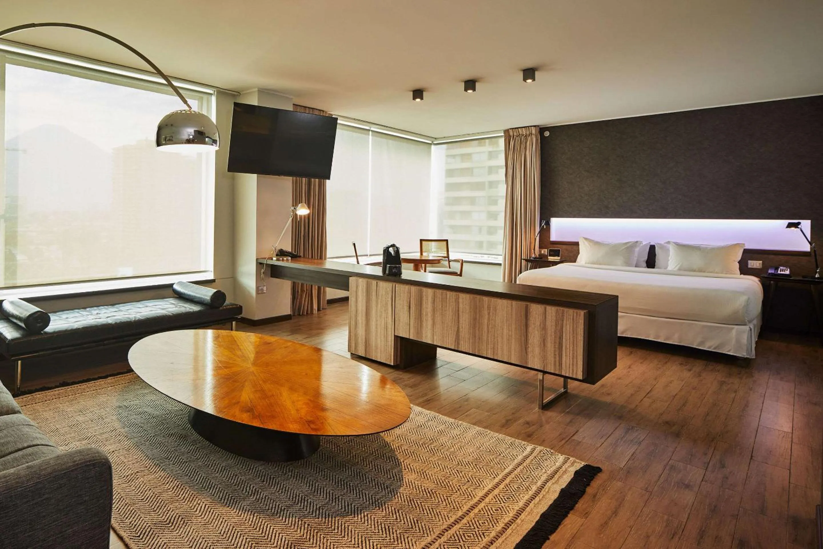 Bedroom, Bed in Radisson Blu Plaza El Bosque Santiago