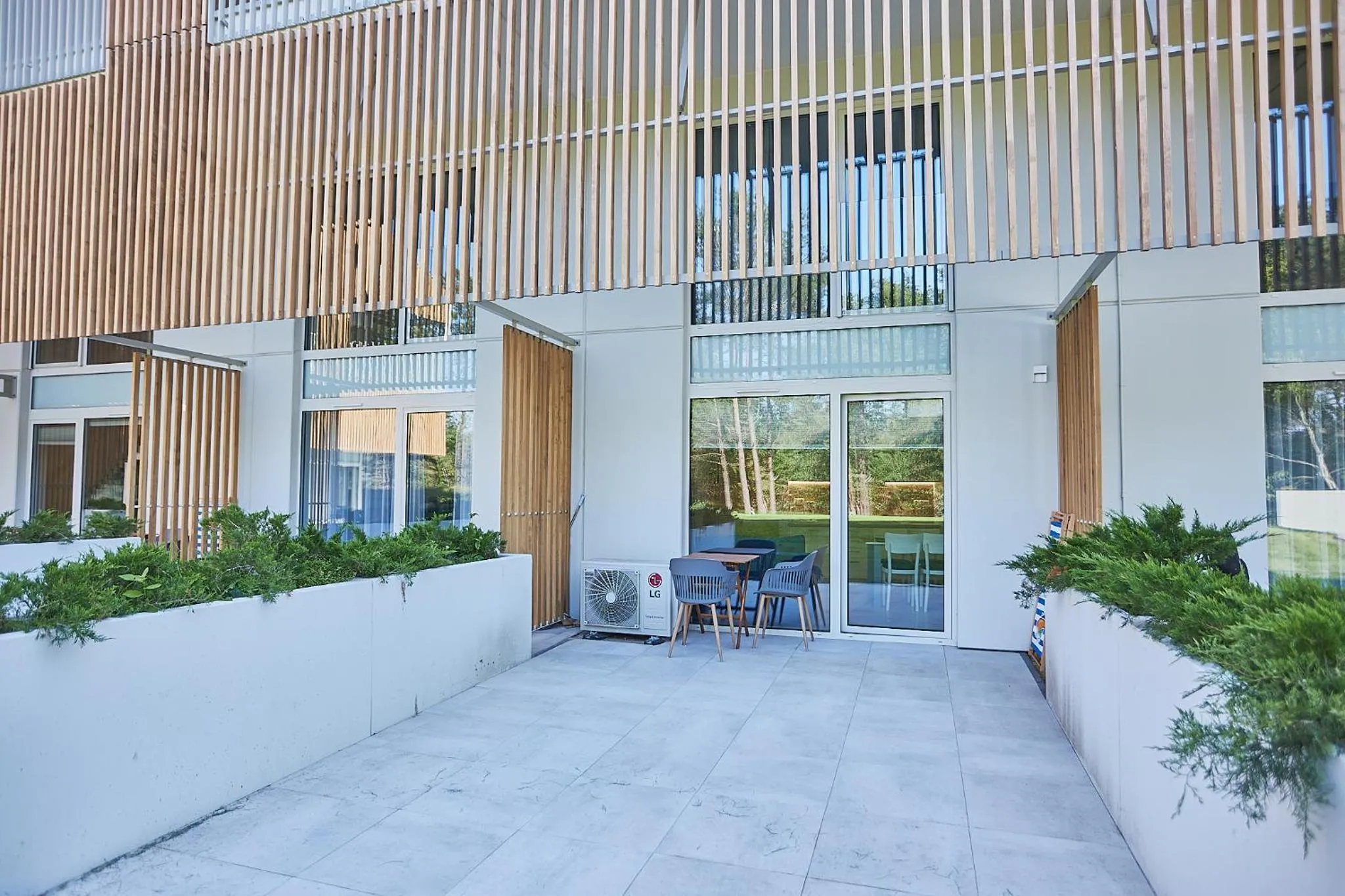 Balcony/Terrace in Timber Apartments by Baltic Home