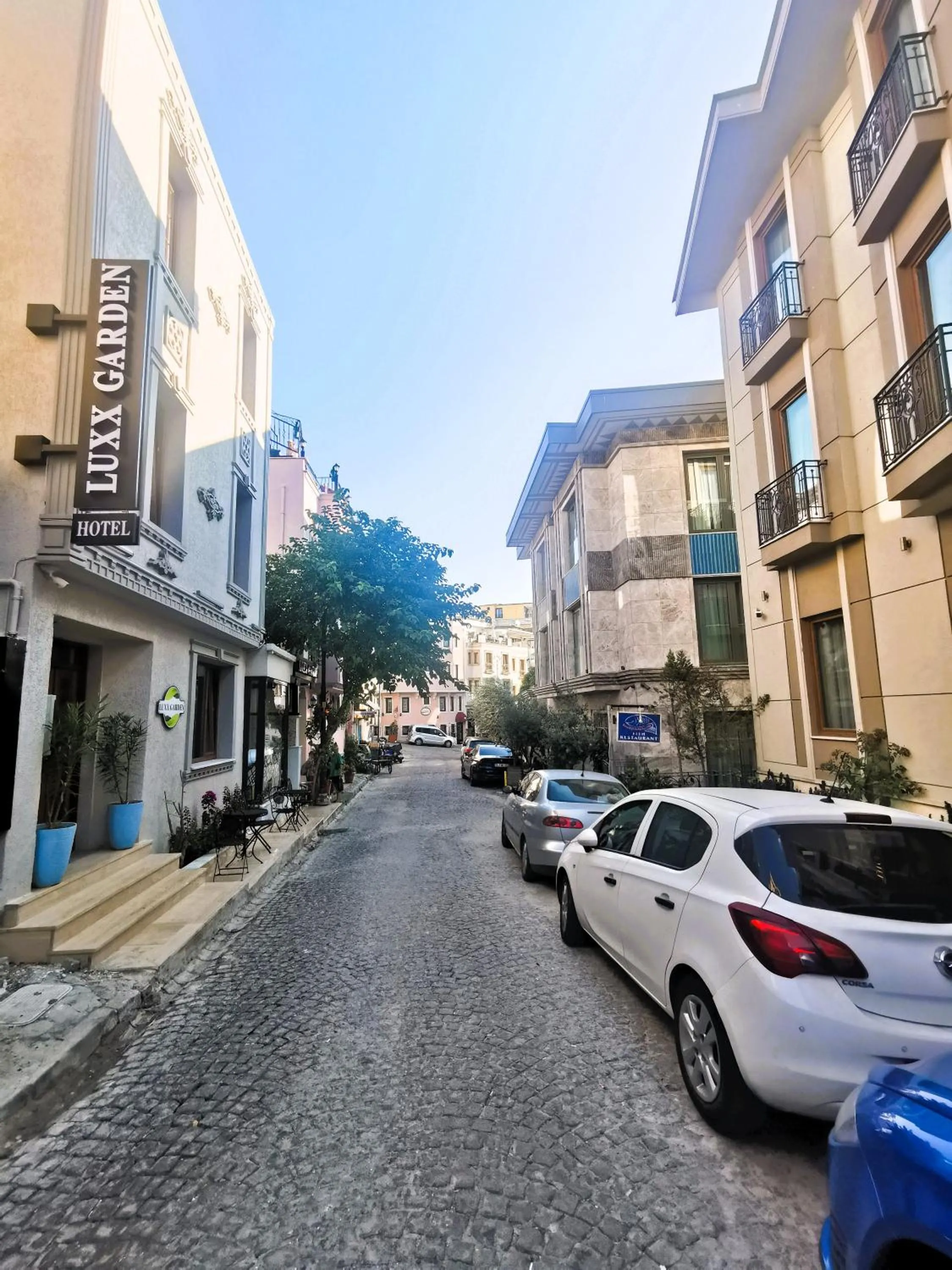 Facade/entrance in Luxx Garden Hotel