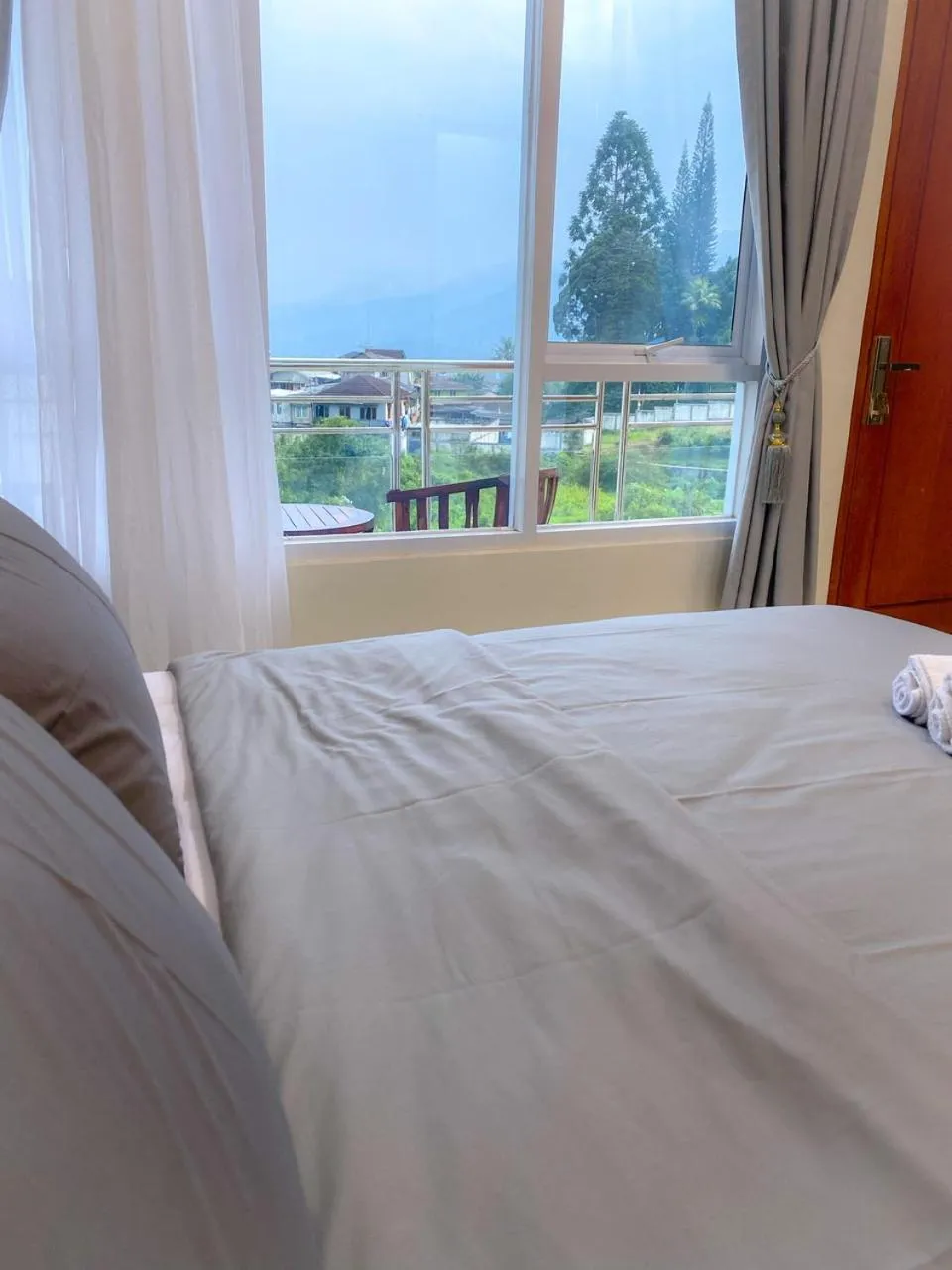 Bed in Algara Puncak Hotel