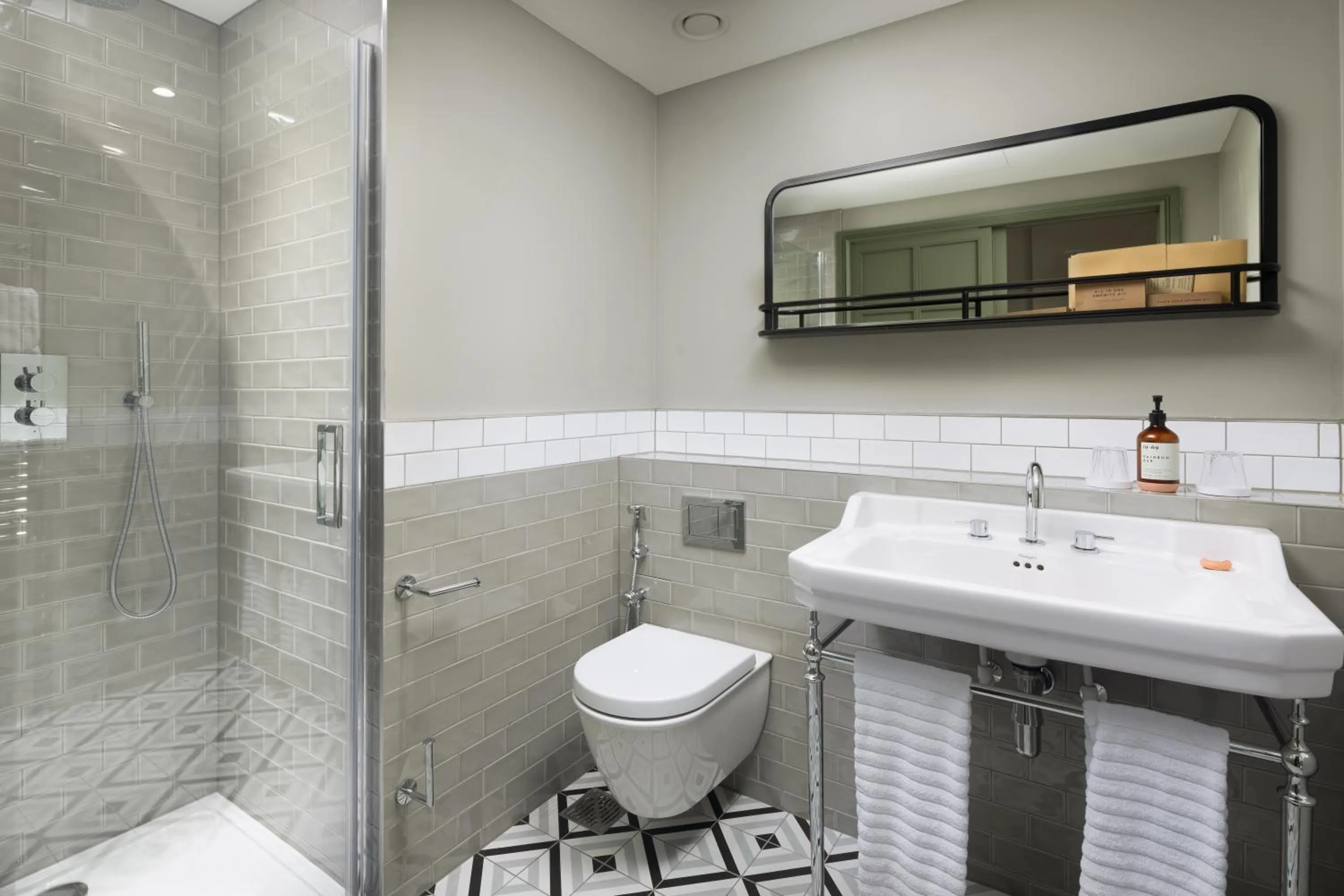 Bathroom in The 55 by Le Mirage