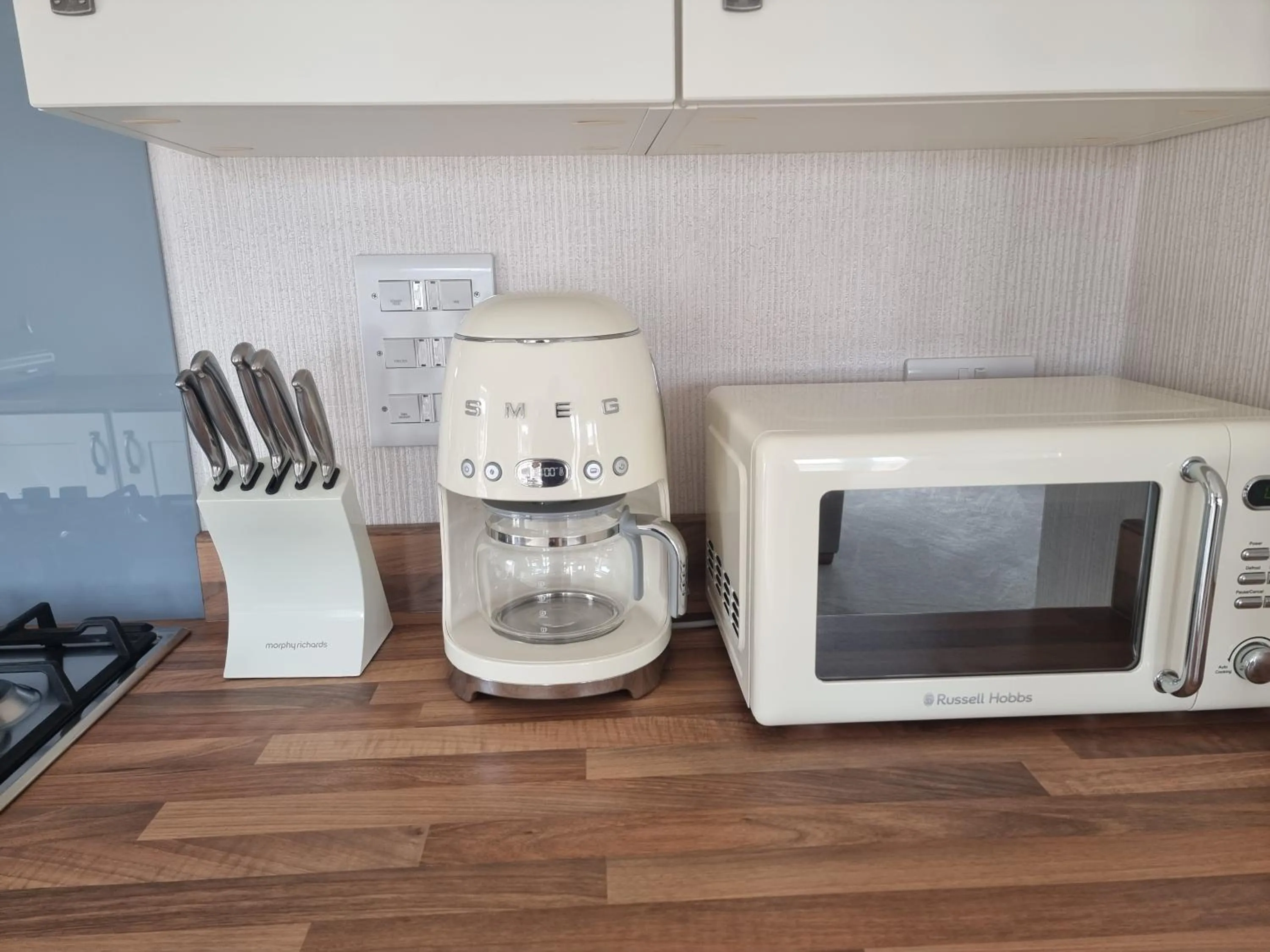 Kitchen or kitchenette in Luxury 2-Bed Lodge in Routh HotTub & Pet Friendly