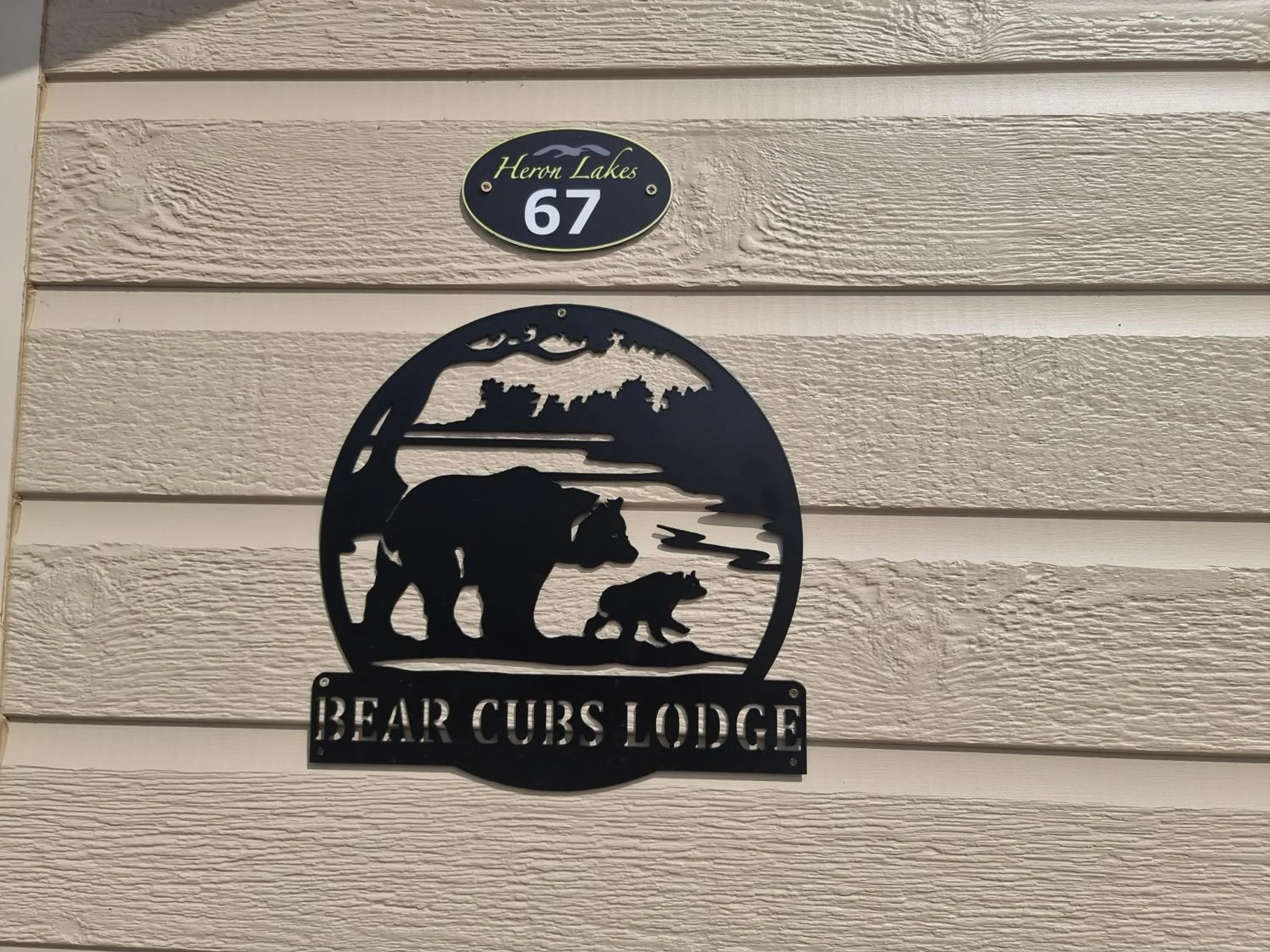 Property logo or sign in Luxury 2-Bed Lodge in Routh HotTub & Pet Friendly