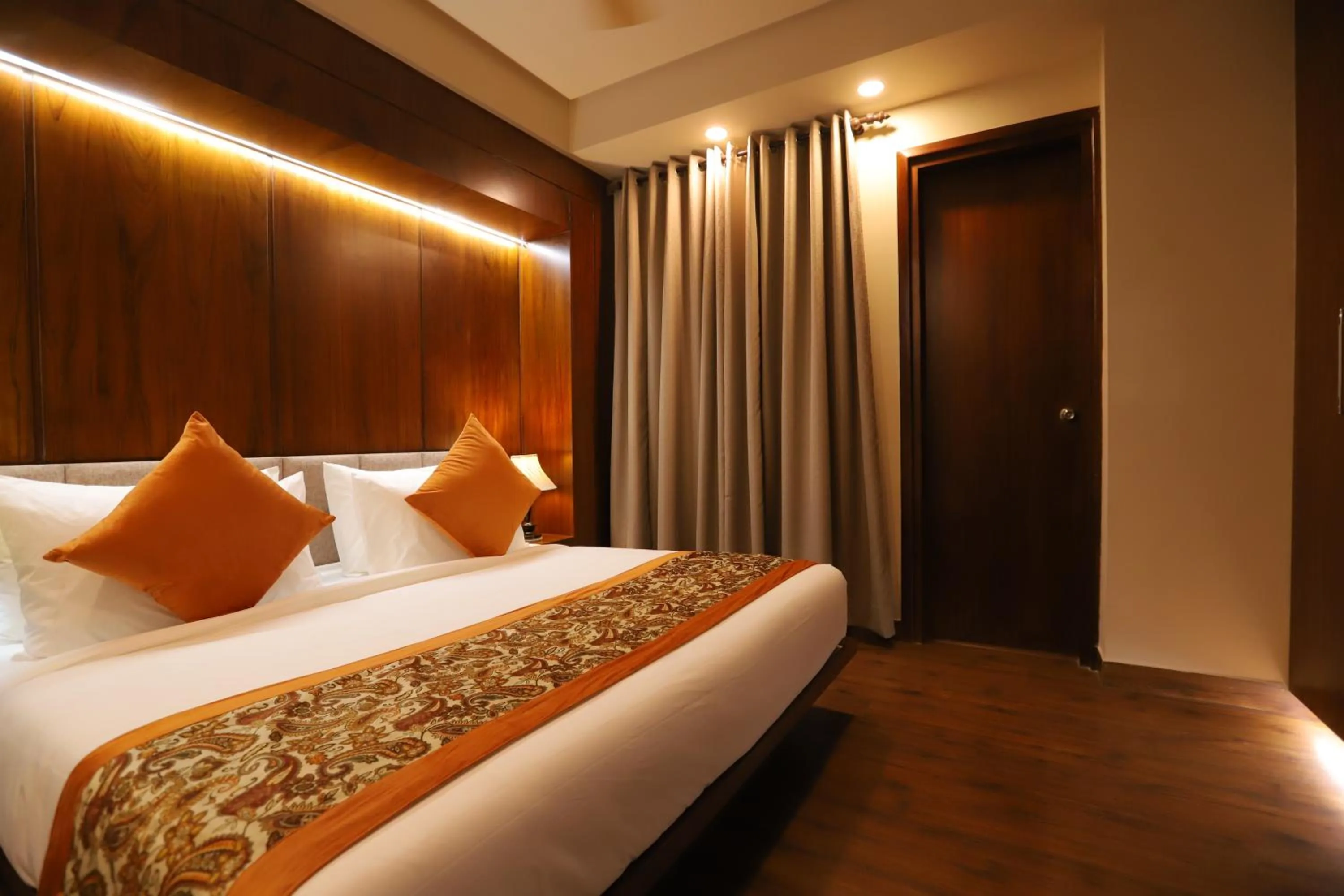 Bed in IP Royal Hotel - New Delhi