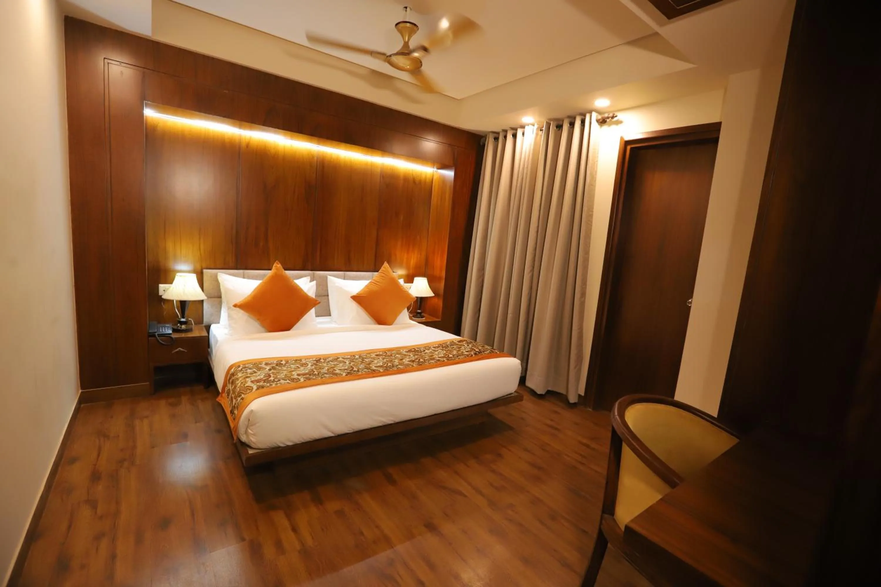 Bed in IP Royal Hotel - New Delhi