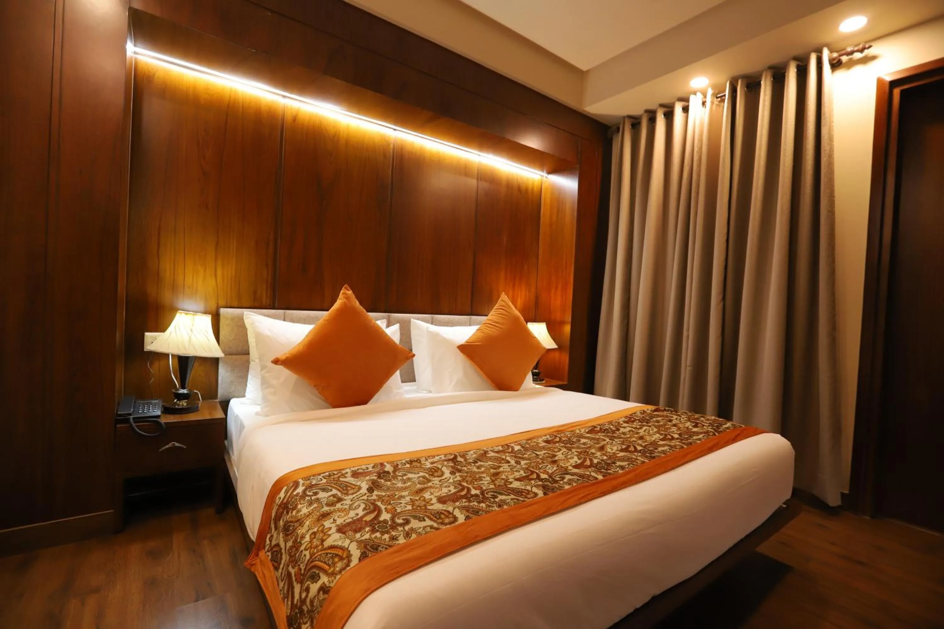 Bed in IP Royal Hotel - New Delhi