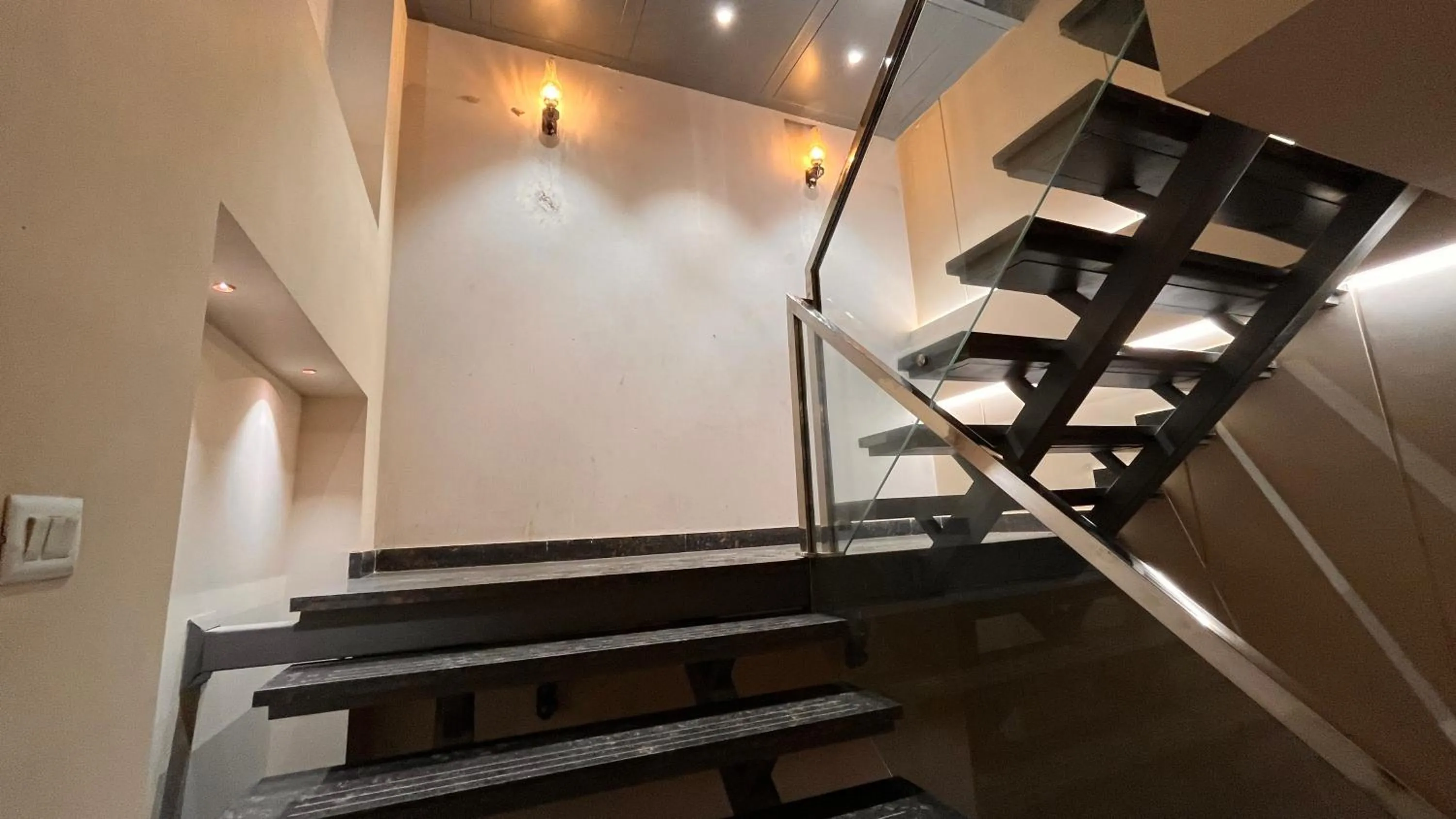 bunk bed in IP Royal Hotel - New Delhi