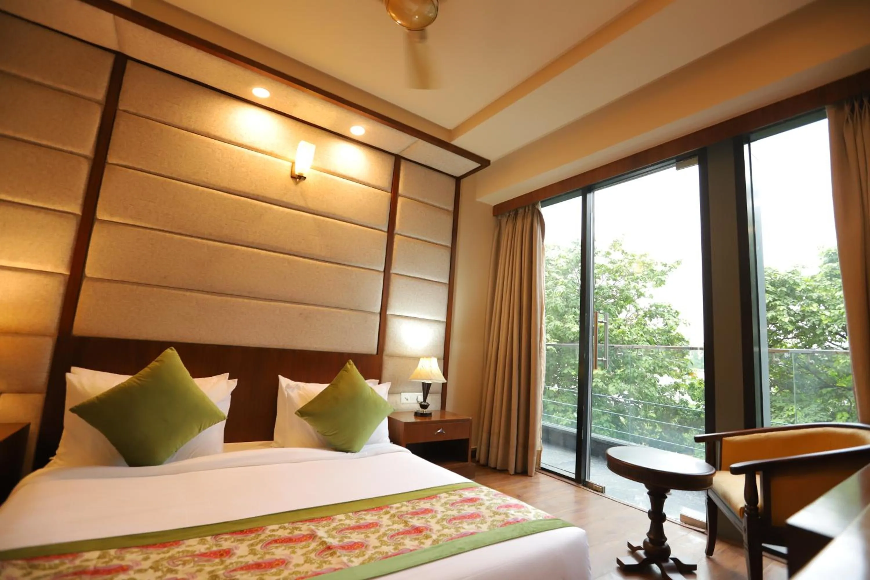 Bed in IP Royal Hotel - New Delhi