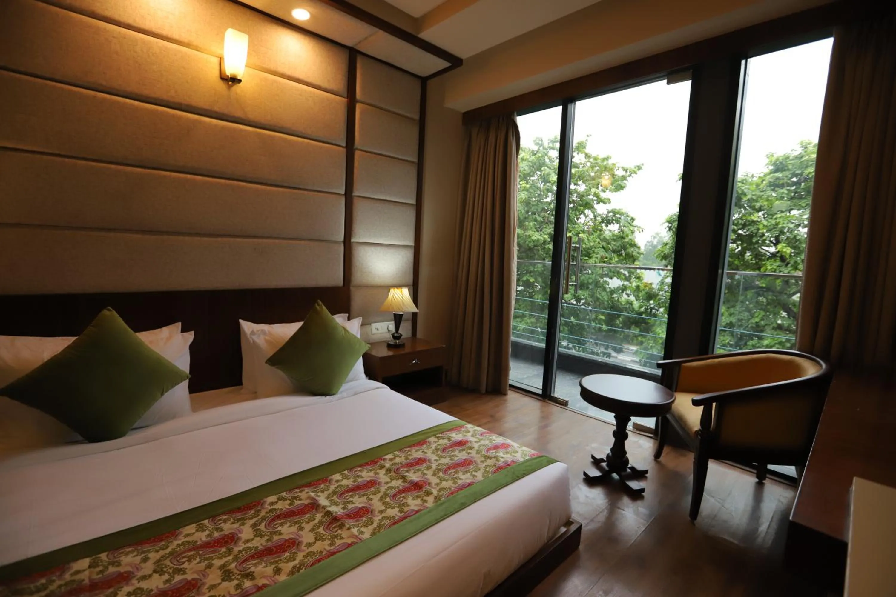 Bed in IP Royal Hotel - New Delhi