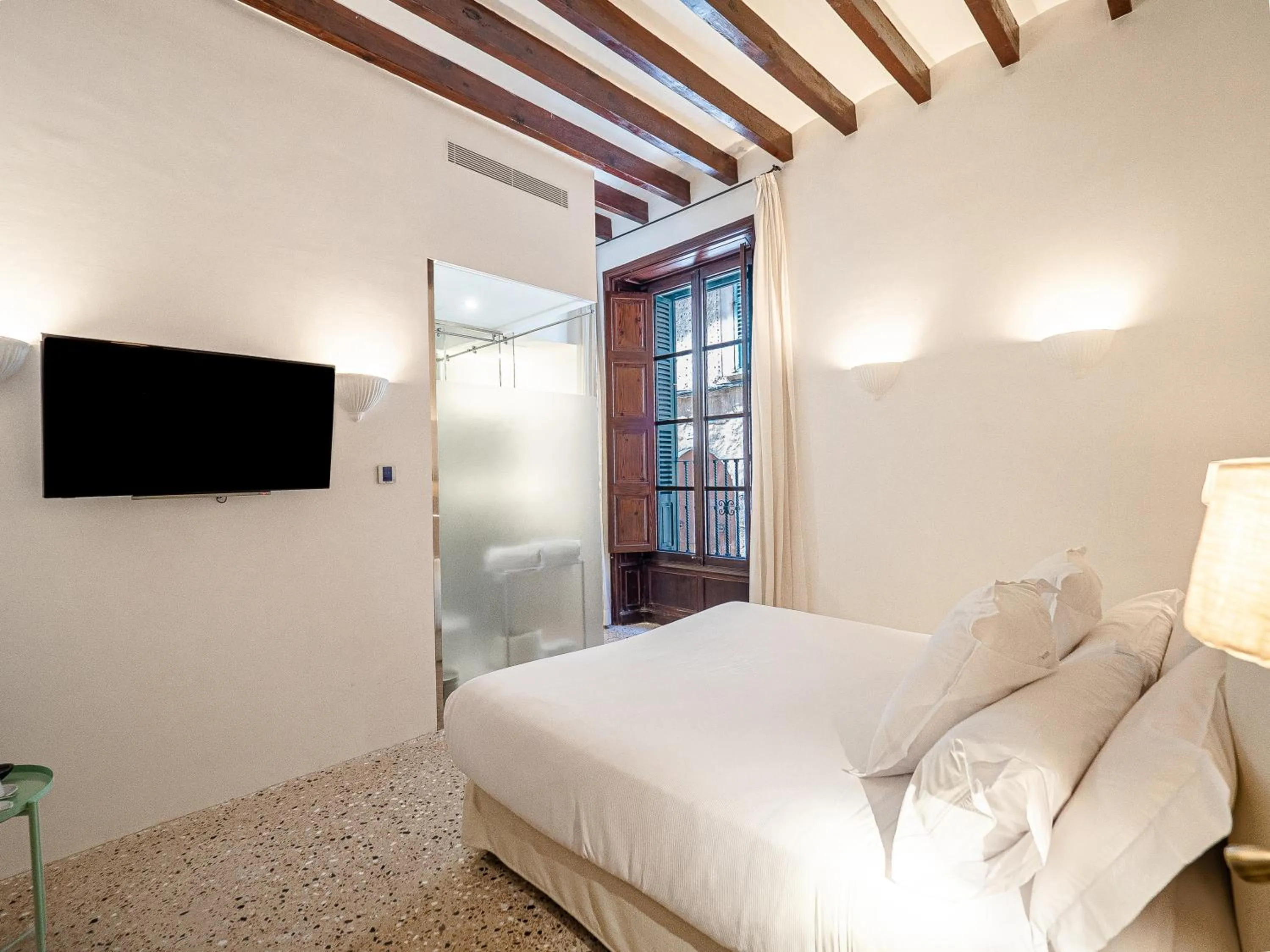 Bed in Ca'n Puig de Sòller