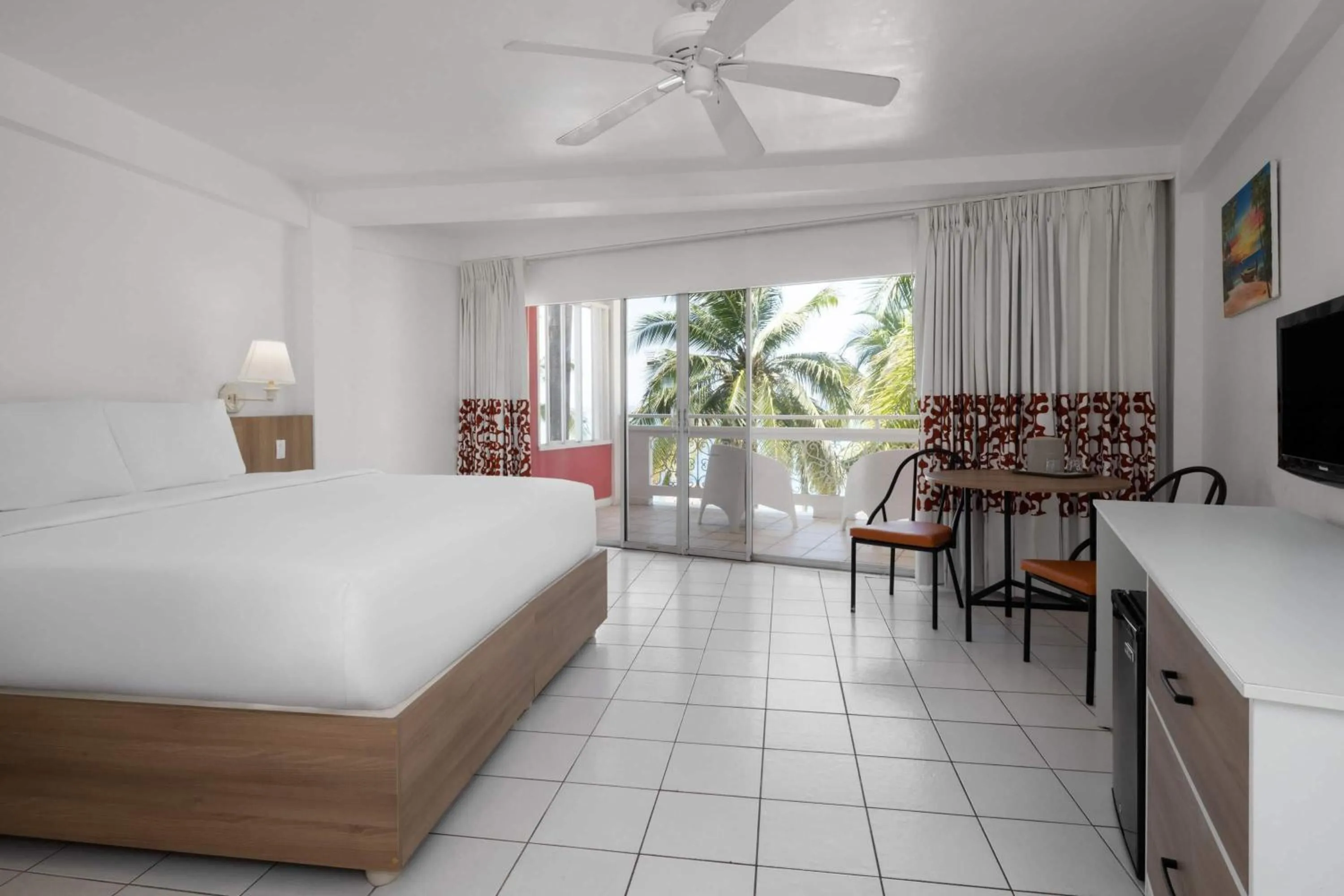 Bed in Grand Decameron Montego Beach, A Trademark All-Inclusive Resort