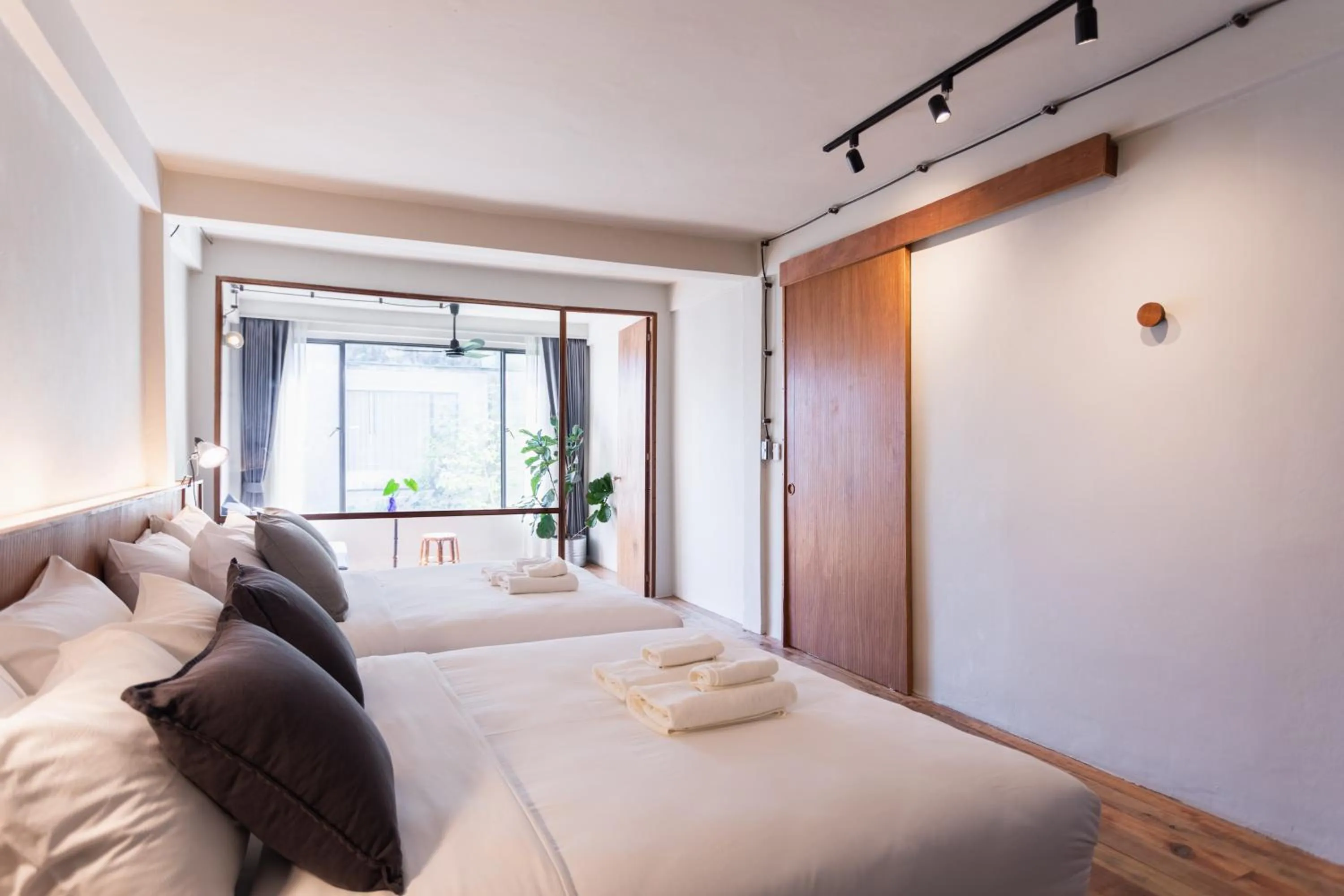 Bed in GalileOasis Boutique Hotel