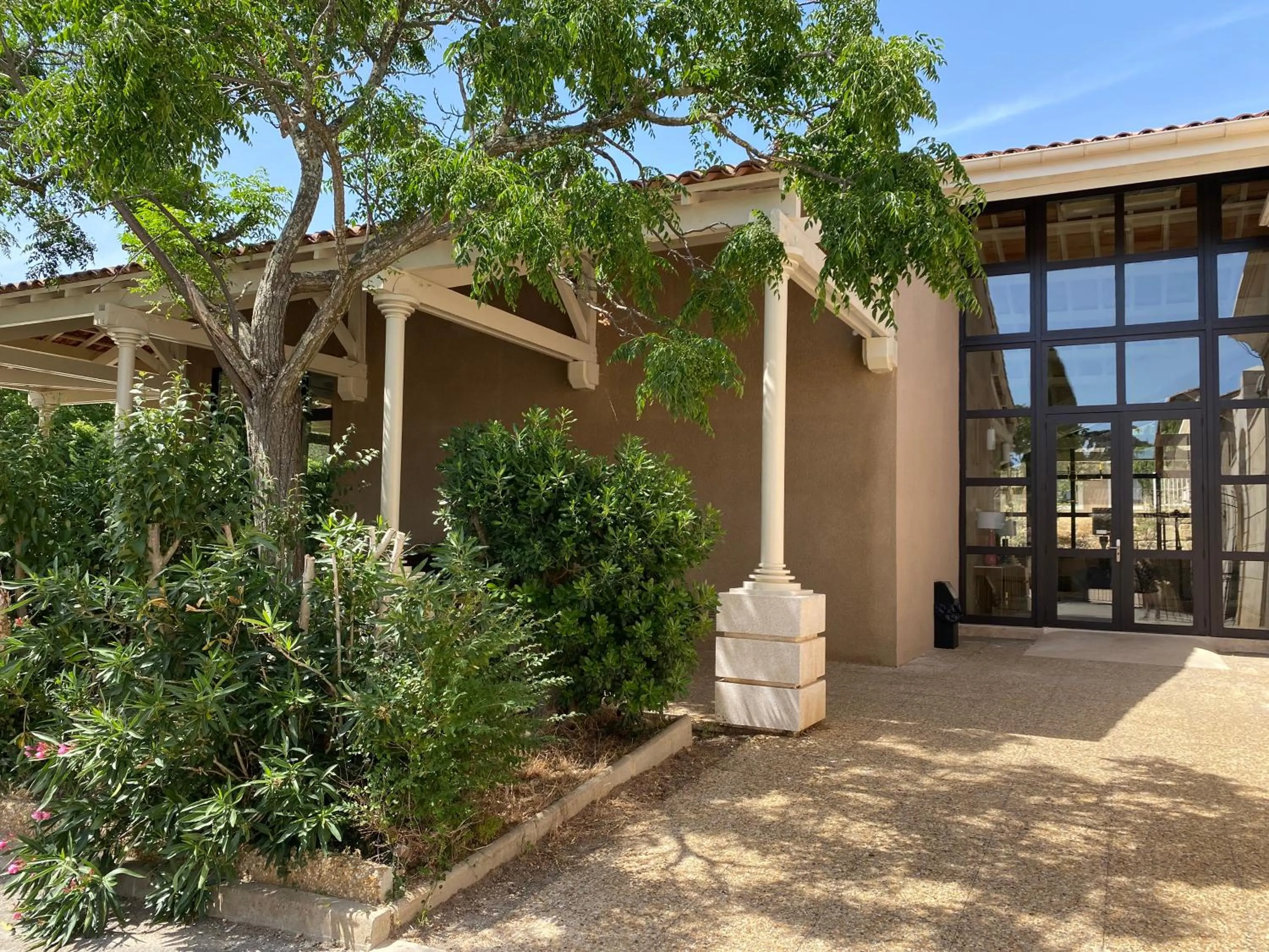 Property building in Domaine de la Reynaude