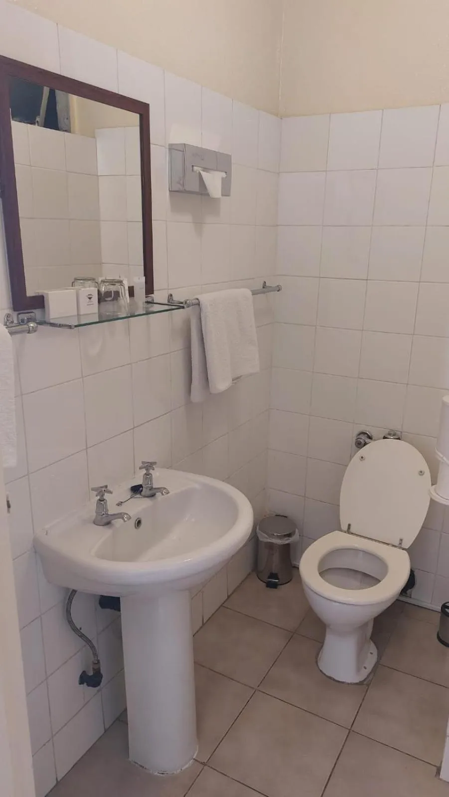 Bathroom in Arcadia Hotel