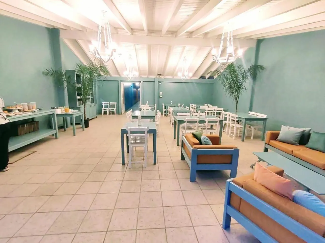 Dining area in Hotel Windsor Mendoza