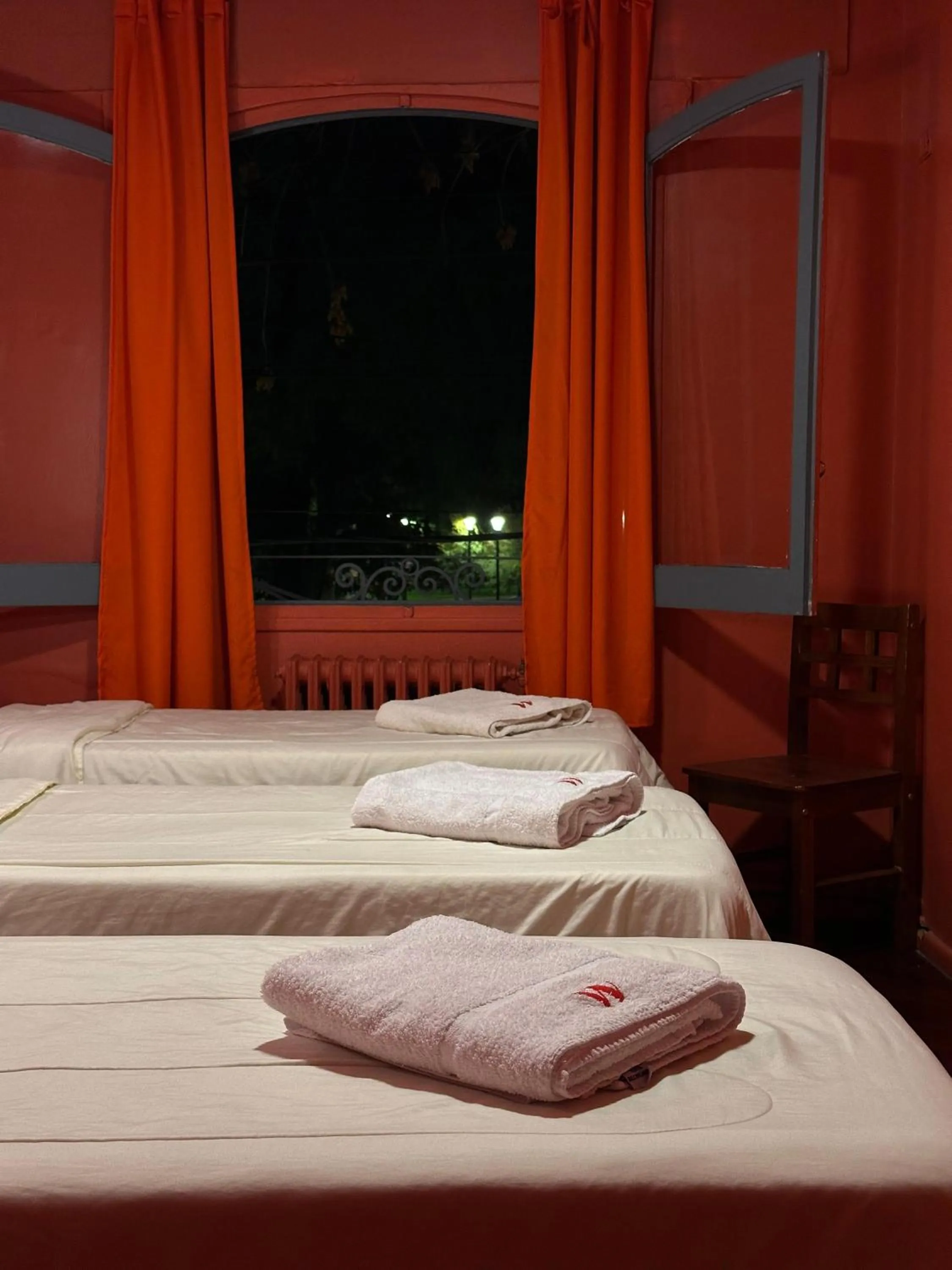 Bed in Hotel Windsor Mendoza