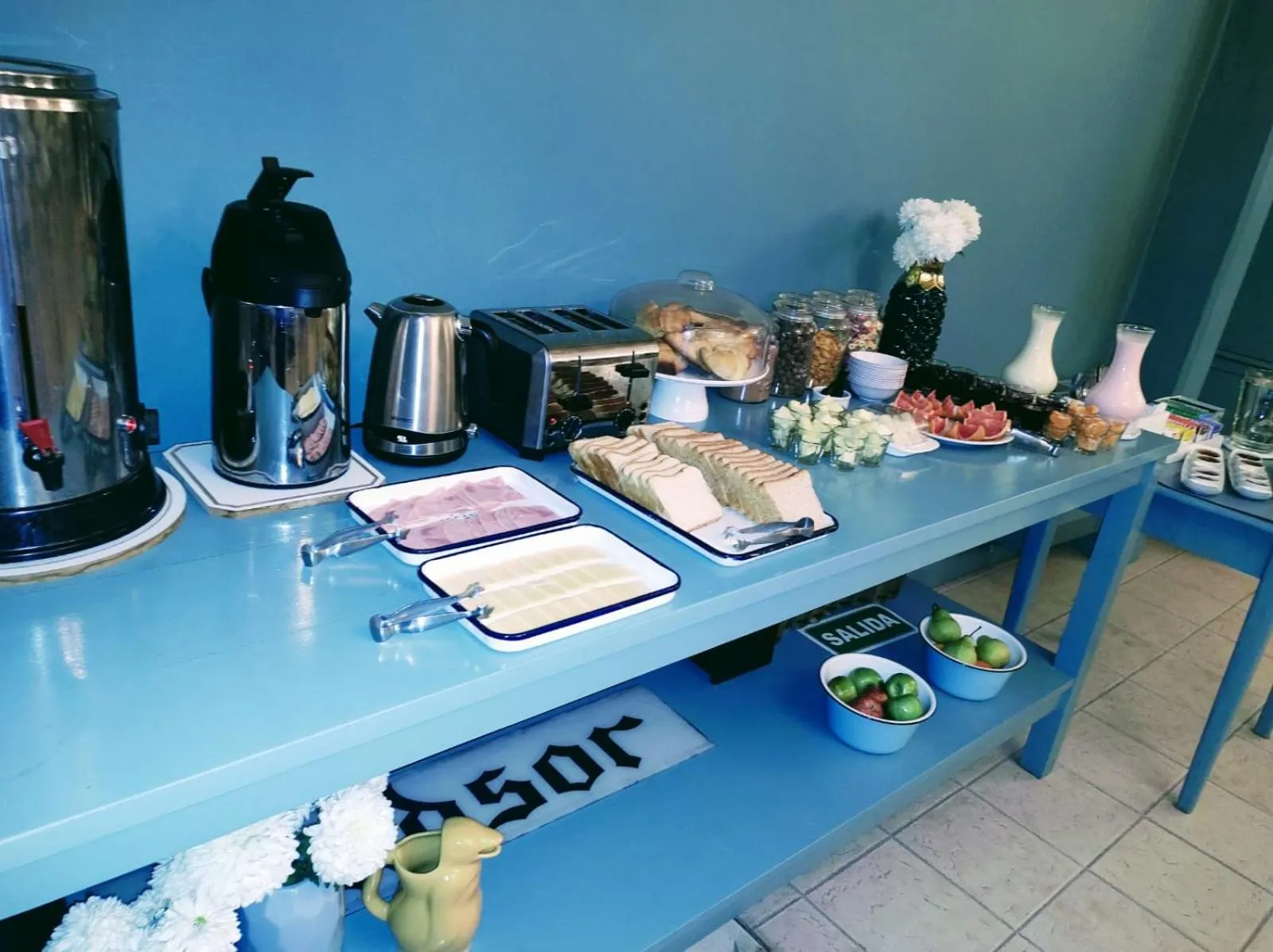 Breakfast in Hotel Windsor Mendoza