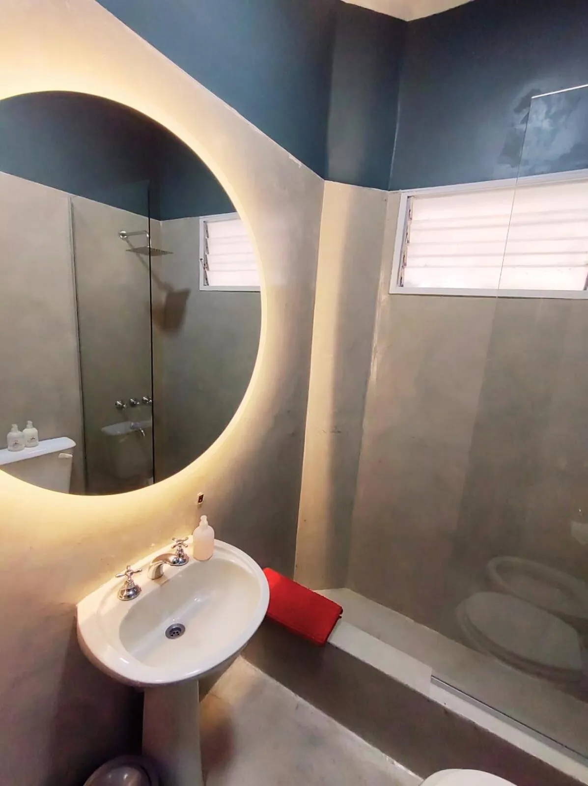 Shower in Hotel Windsor Mendoza