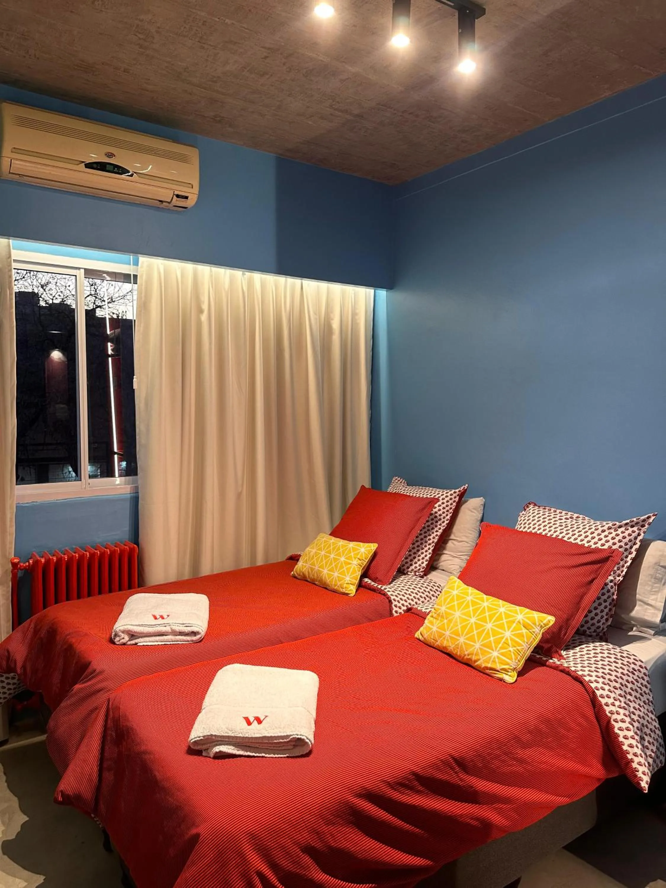 Bedroom, Bed in Hotel Windsor Mendoza