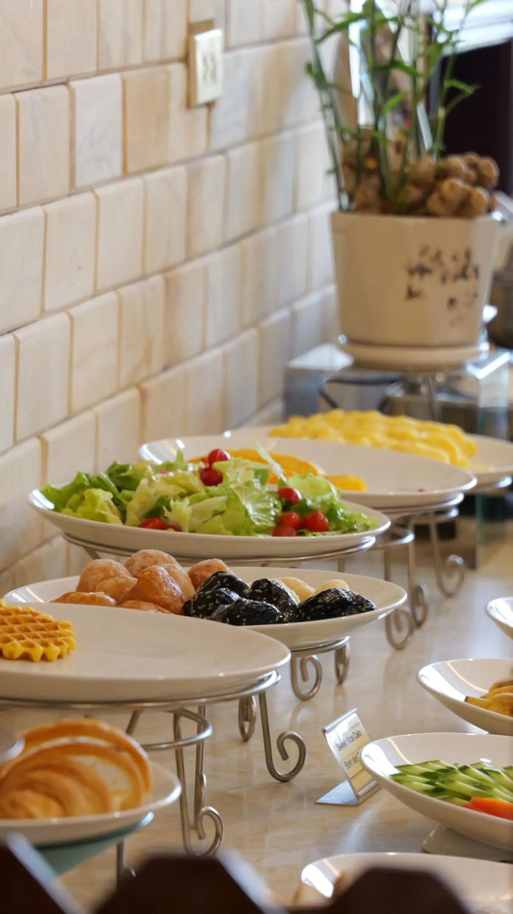 Breakfast in Liberty Hall Tam Coc Hotel & Villa