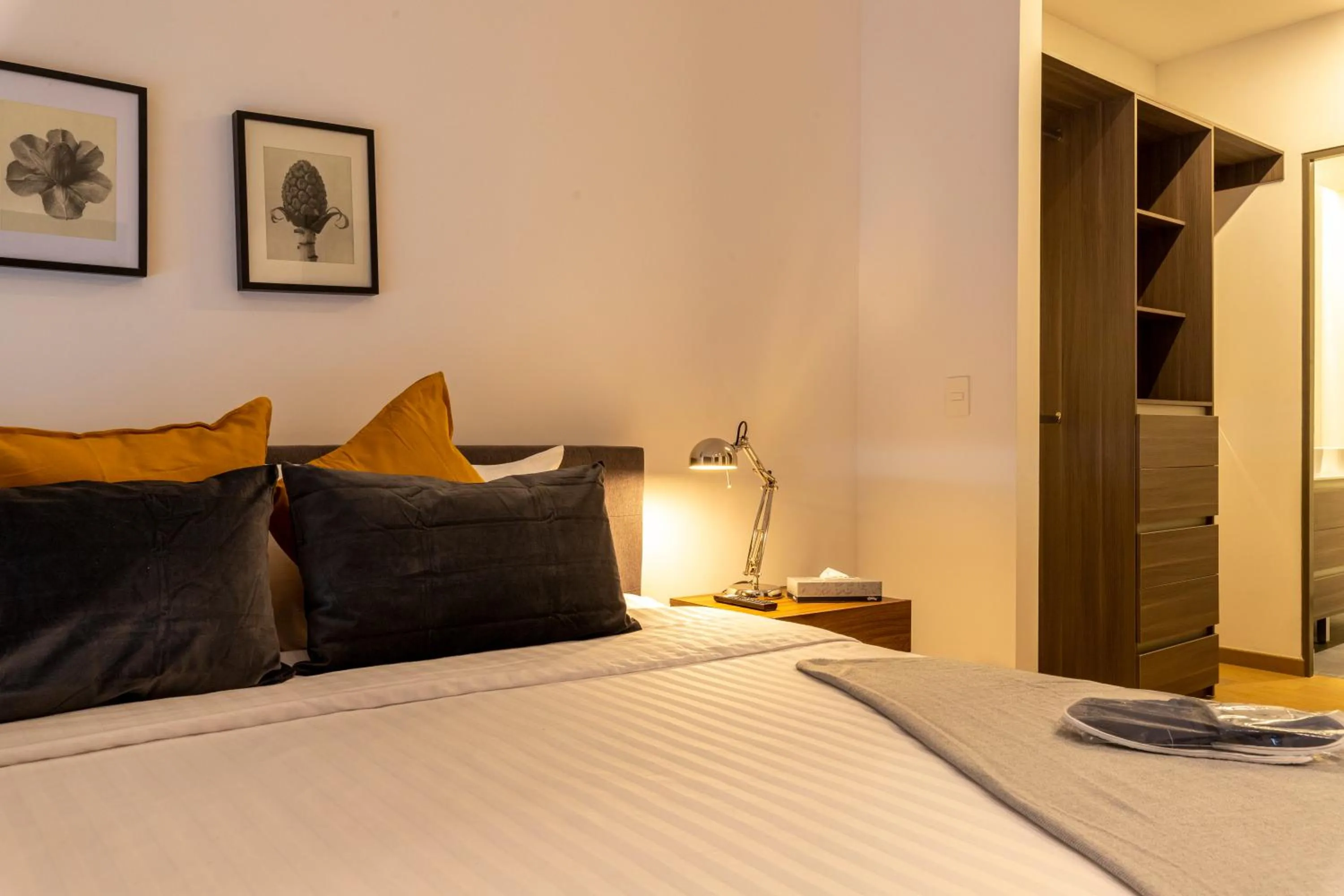 Bed in Nido at Neuchatel Polanco