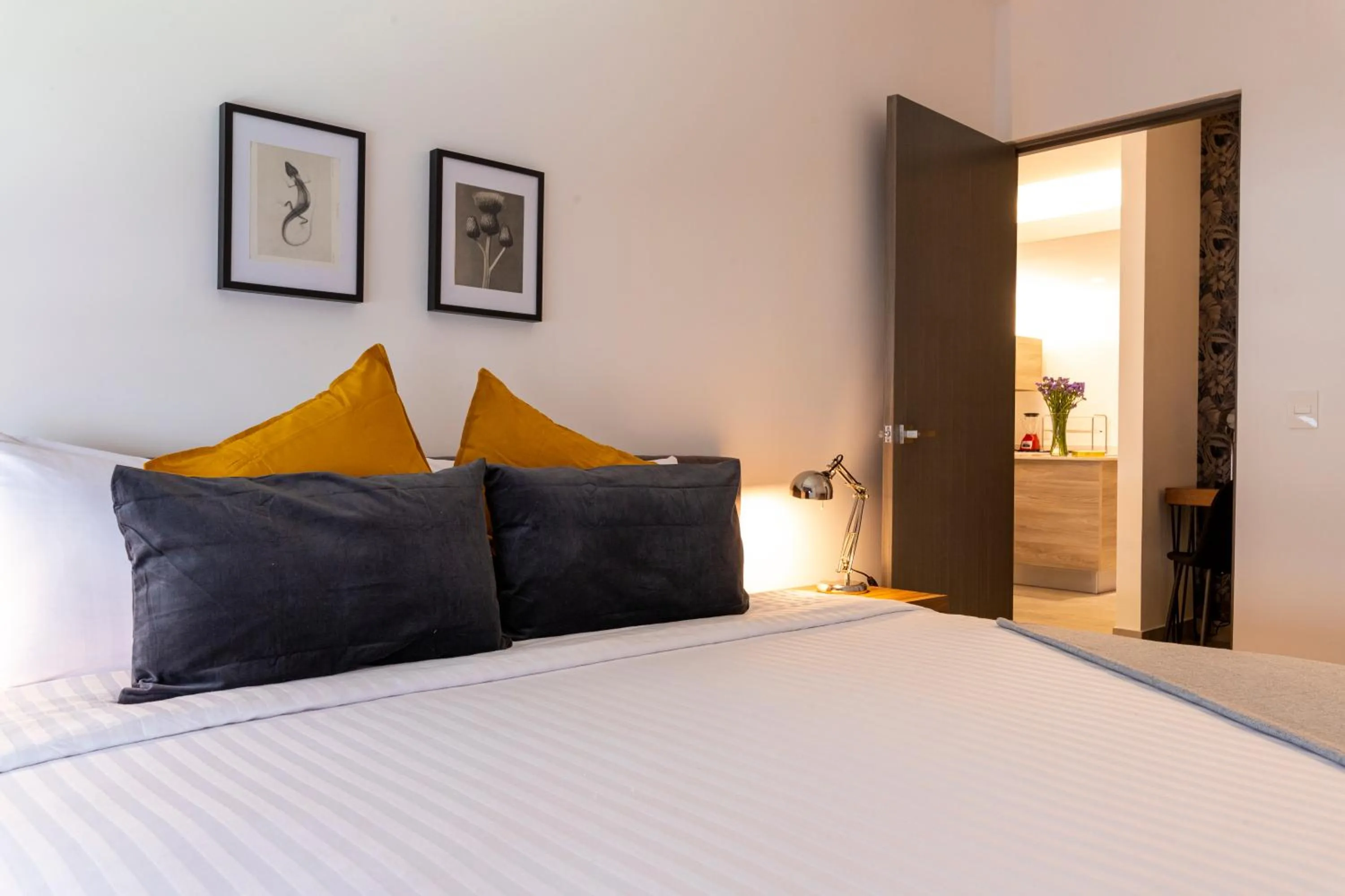 Bed in Nido at Neuchatel Polanco