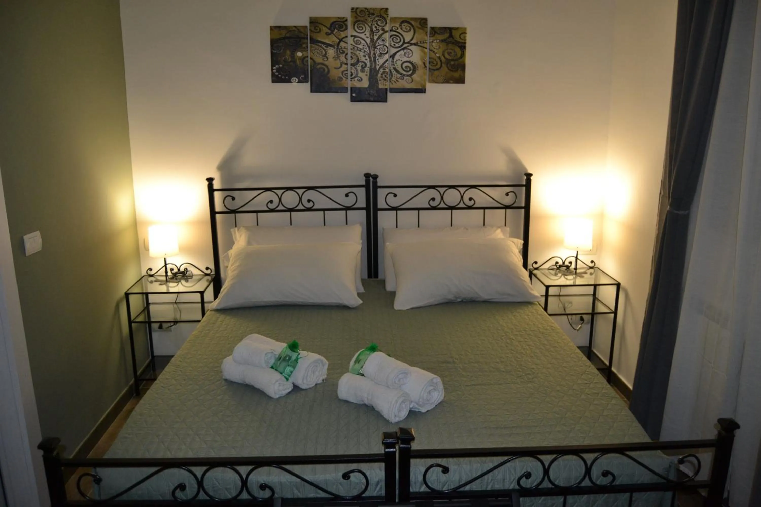 Bed in Karina's Rooms