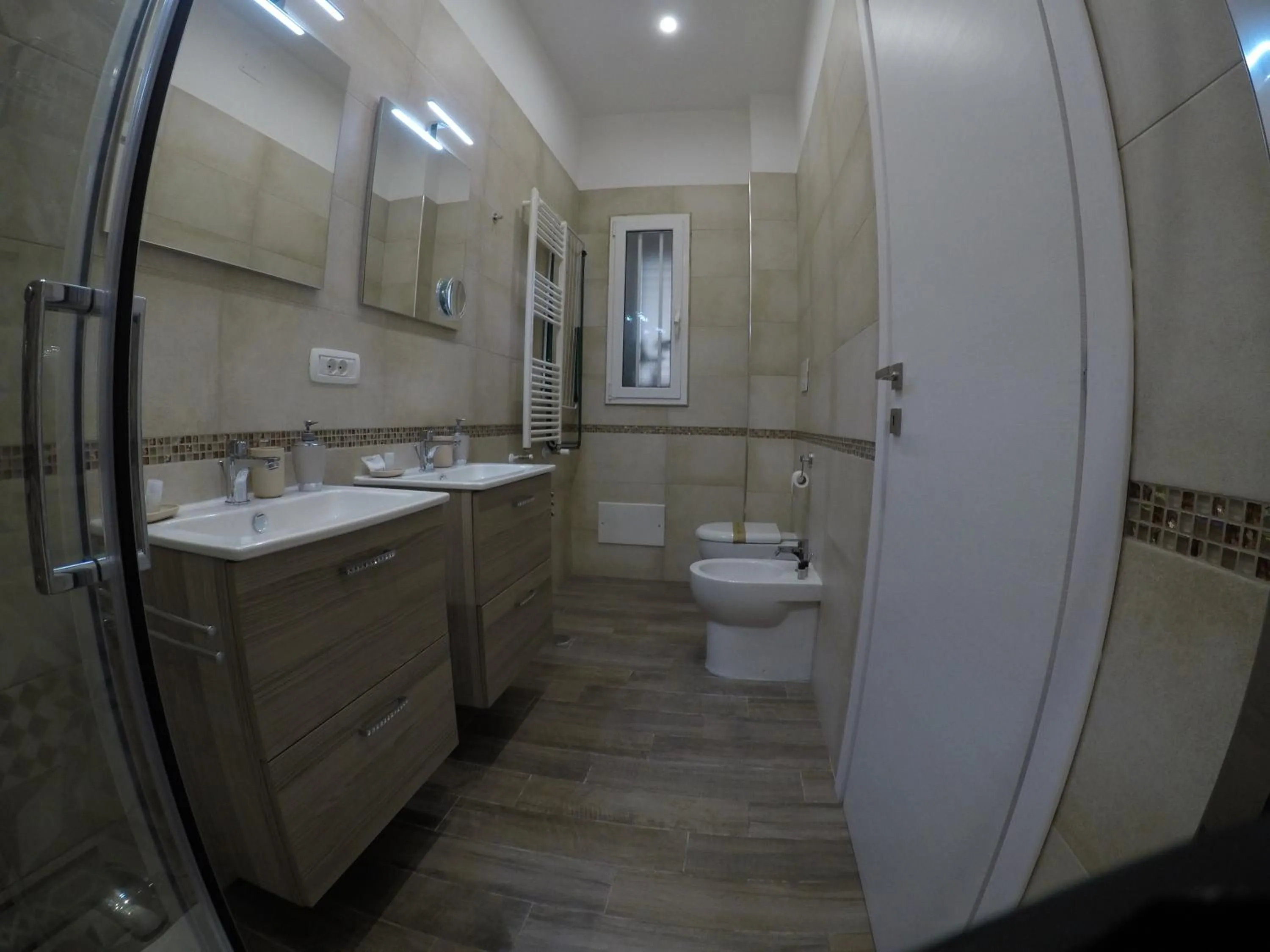 Toilet in Karina's Rooms