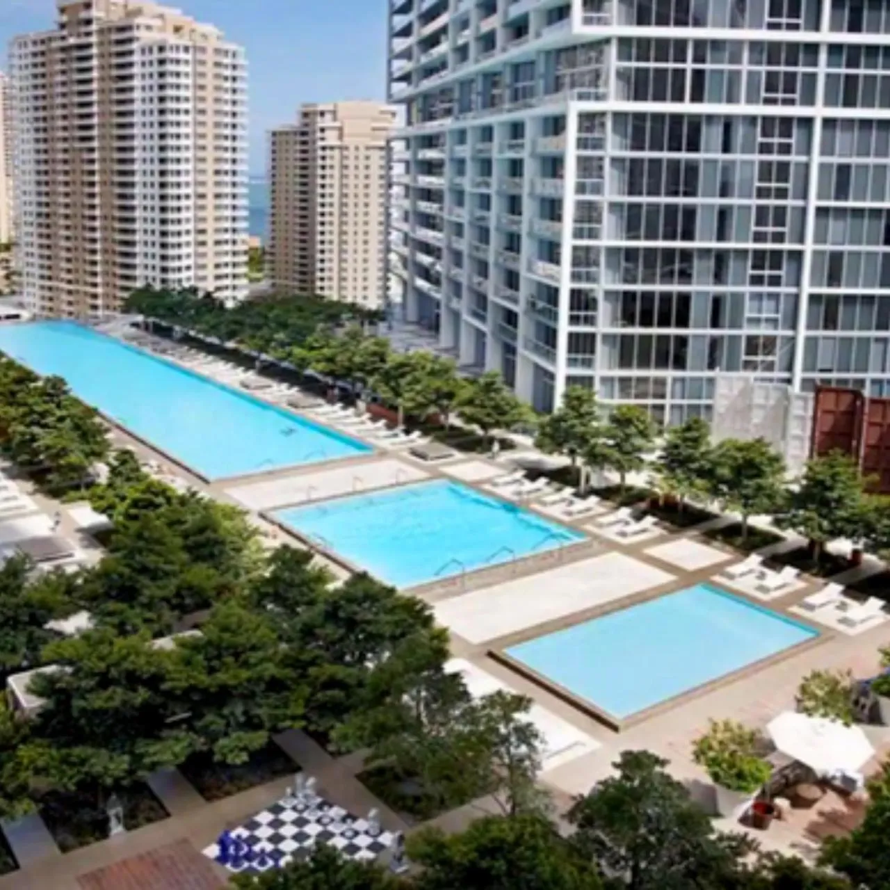 Swimming pool in Vacation Apartment for Couples in Miami