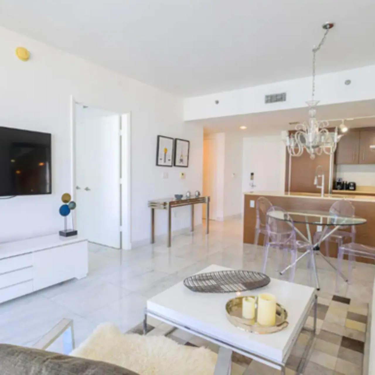 Living room in Vacation Apartment for Couples in Miami