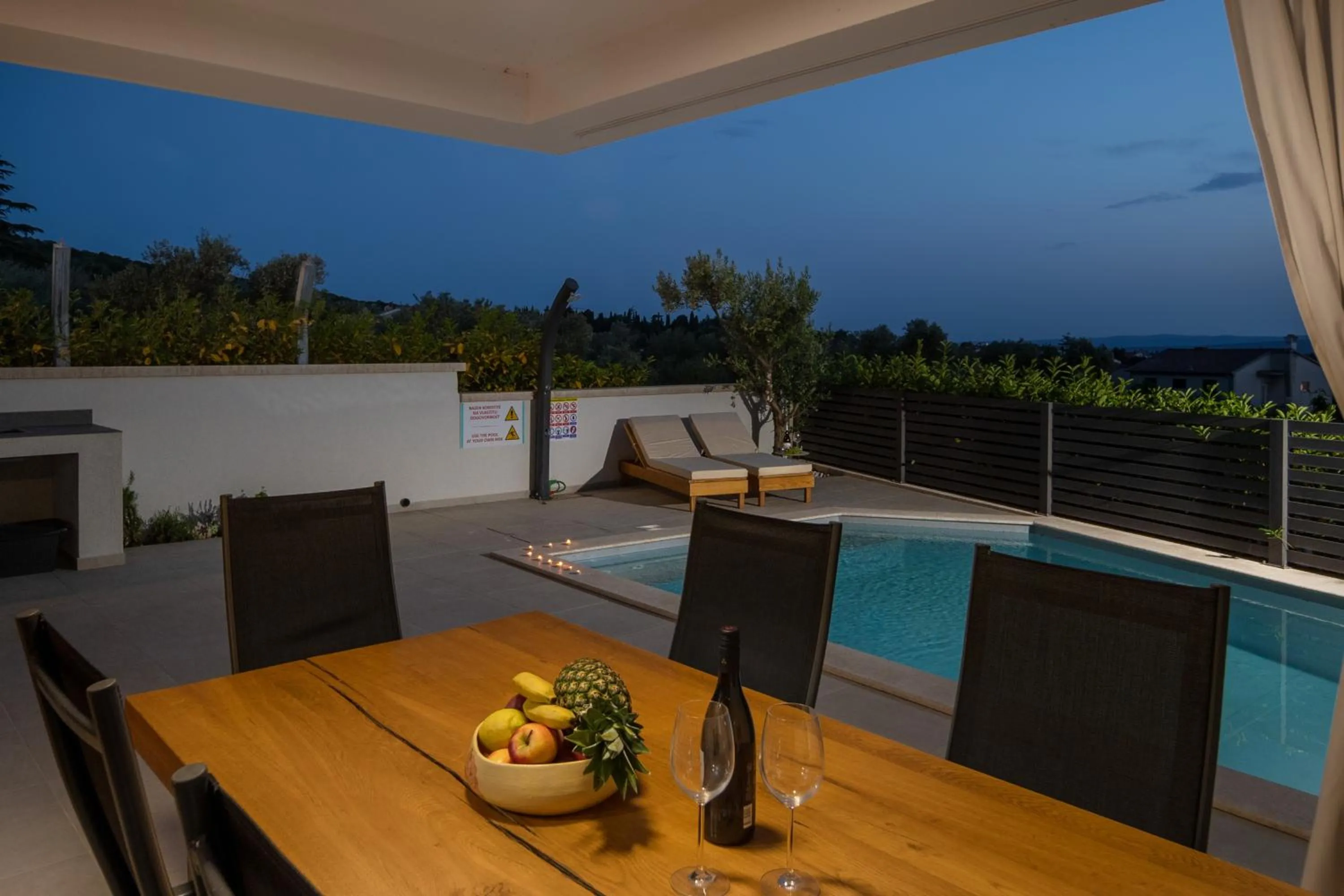 Luxury apartment Marco Polo with a private swimming pool with salt sea water