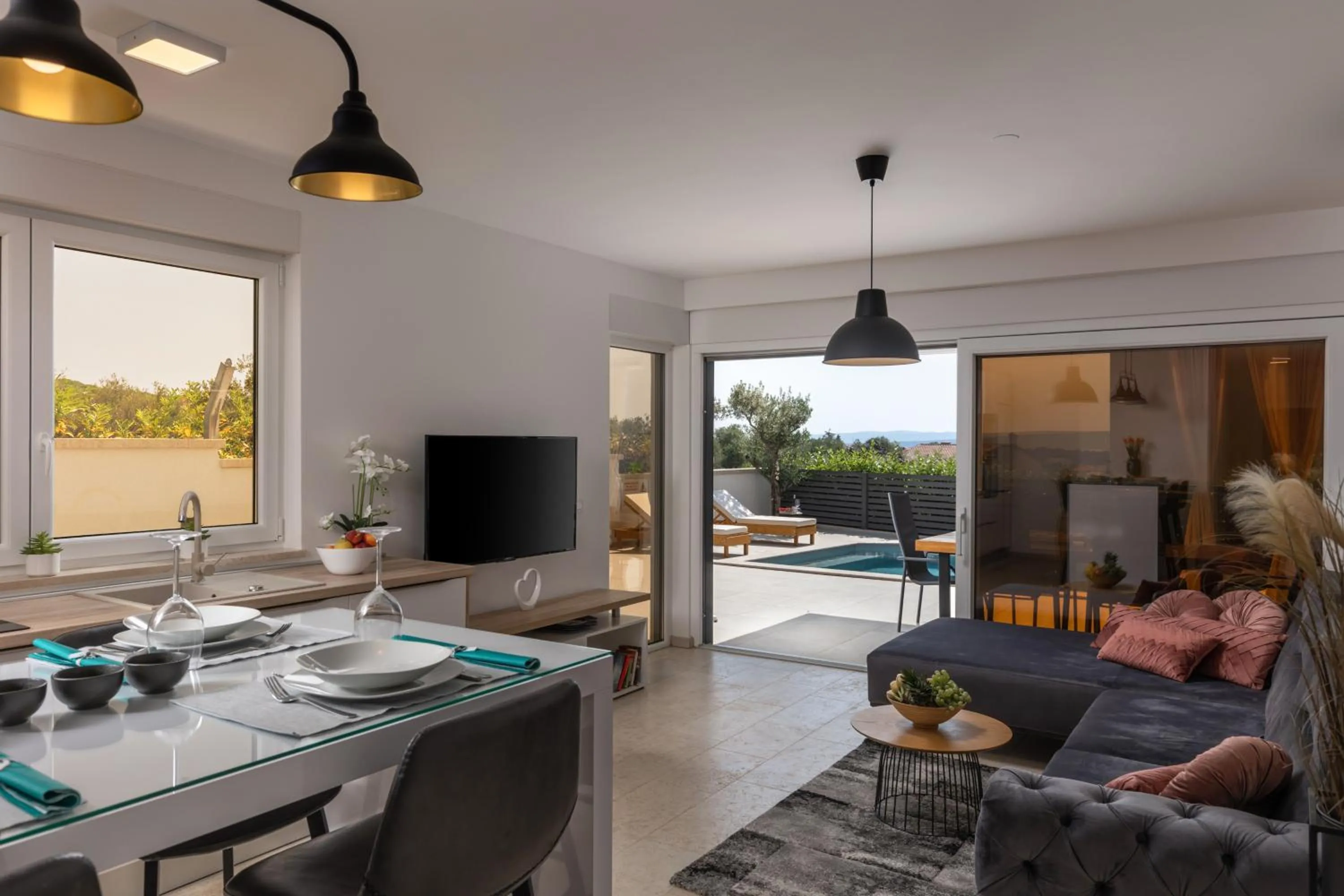 Luxury apartment Marco Polo with a private swimming pool with salt sea water