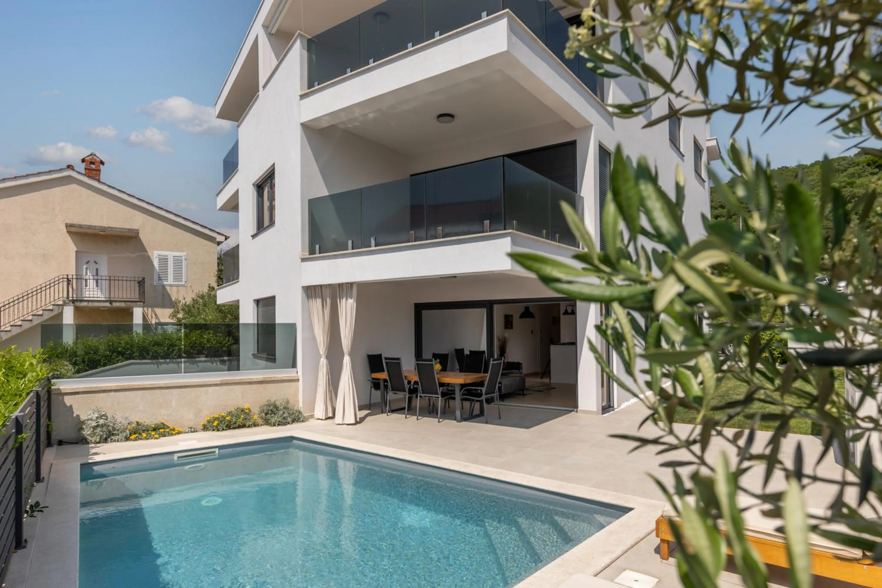 Luxury apartment Marco Polo with a private swimming pool with salt sea water