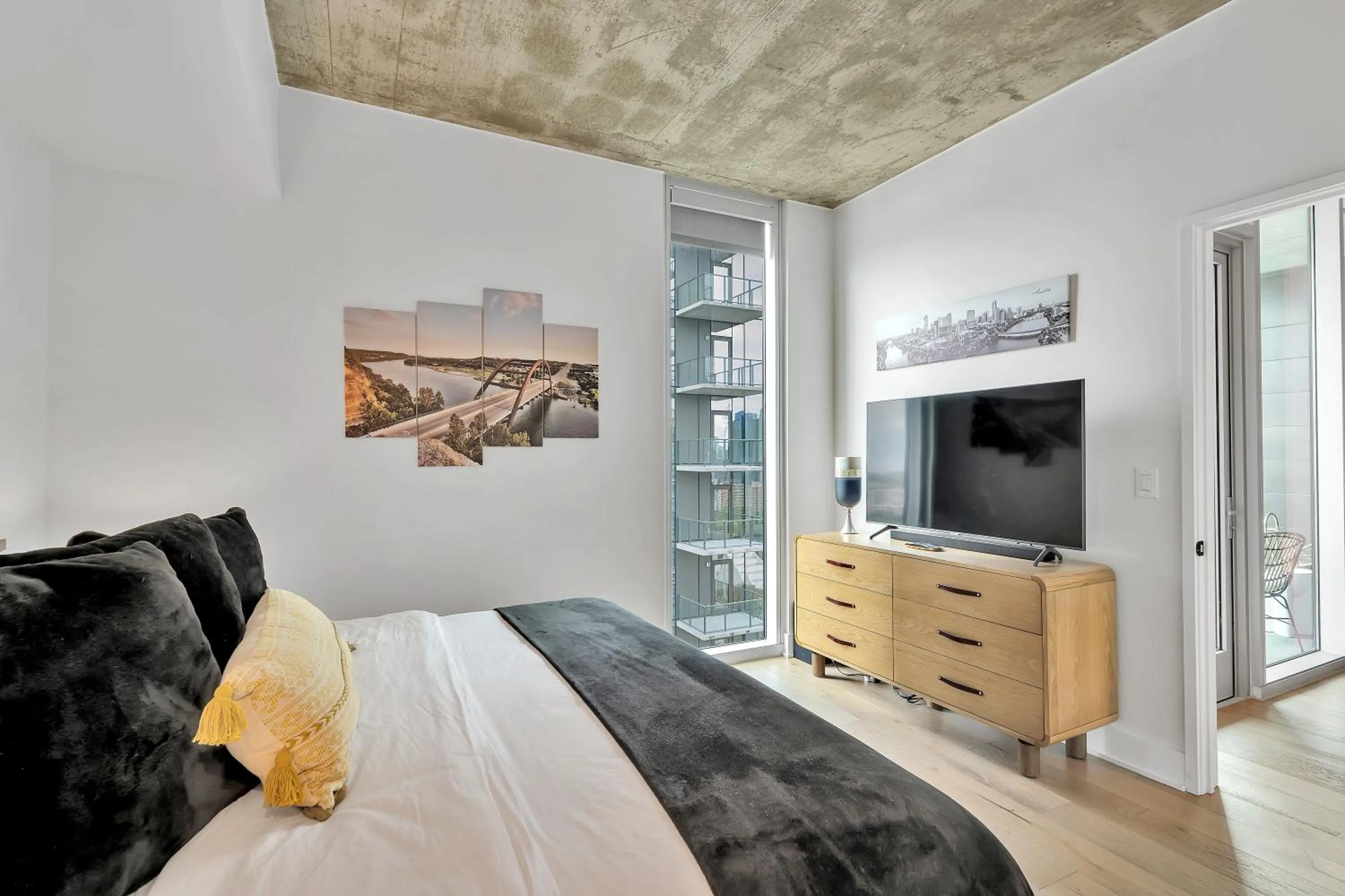 Bed in Austin Condo Hotel