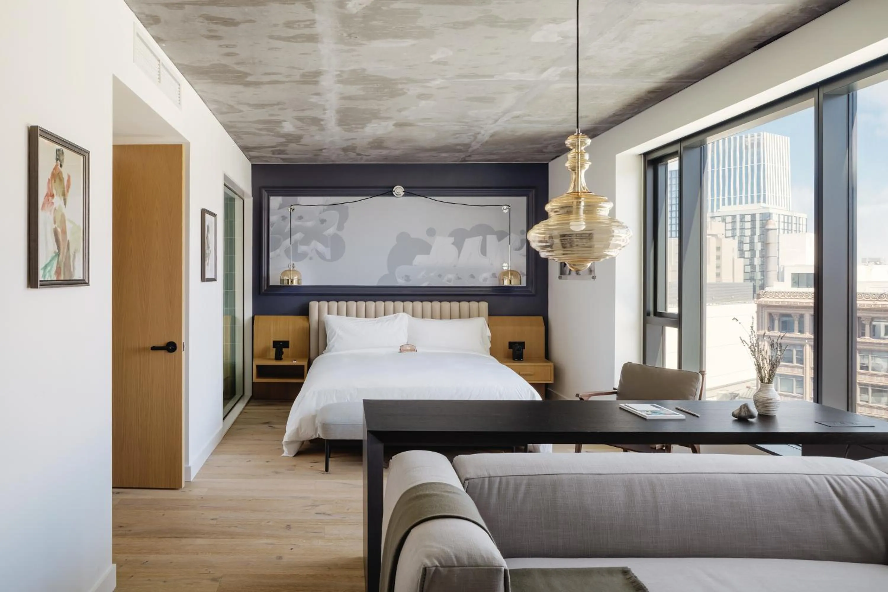 Photo of the whole room, Bed in The LINE San Francisco