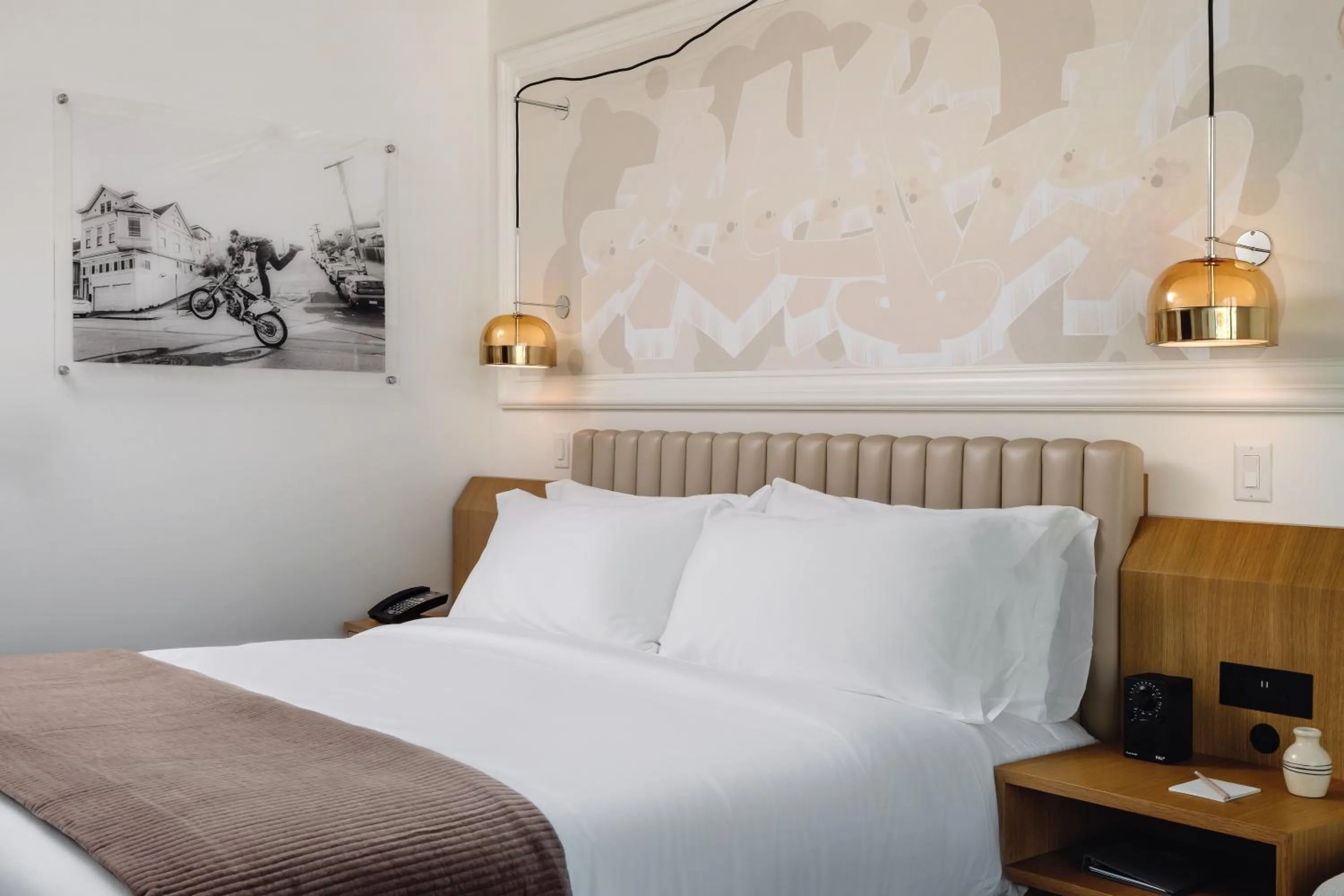 Bed in The LINE San Francisco