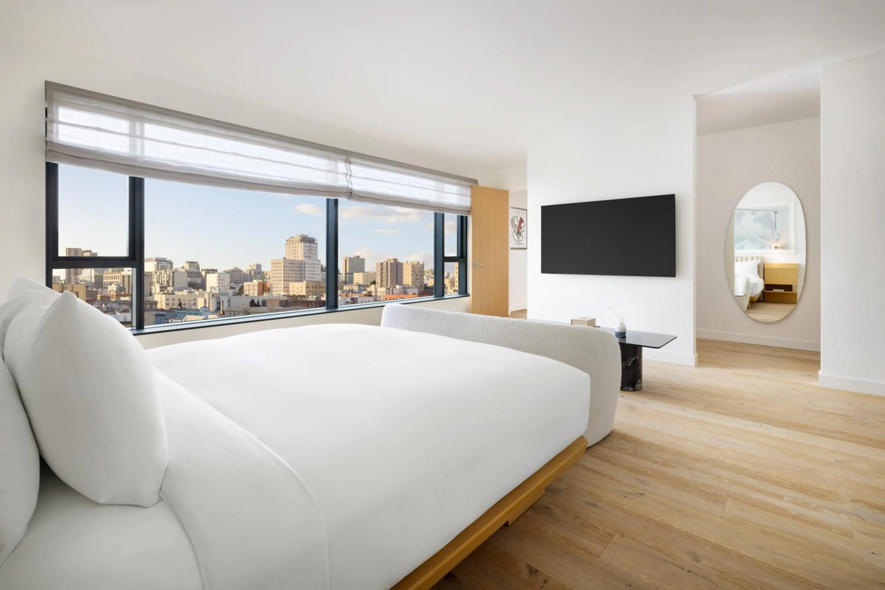 Bedroom, Bed in Timbri Hotel San Francisco, Curio Collection by Hilton