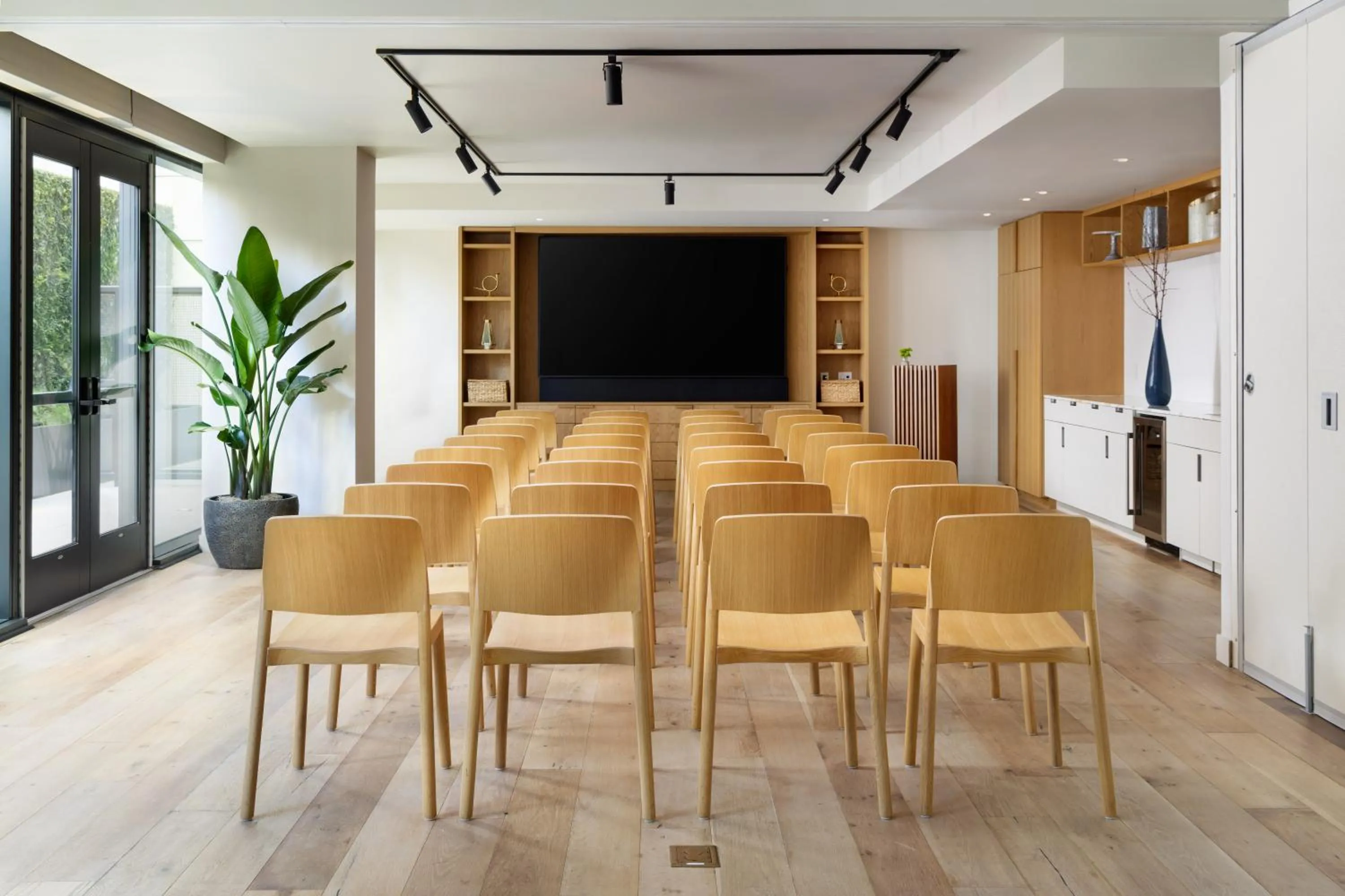 Meeting/conference room in Timbri Hotel San Francisco, Curio Collection by Hilton