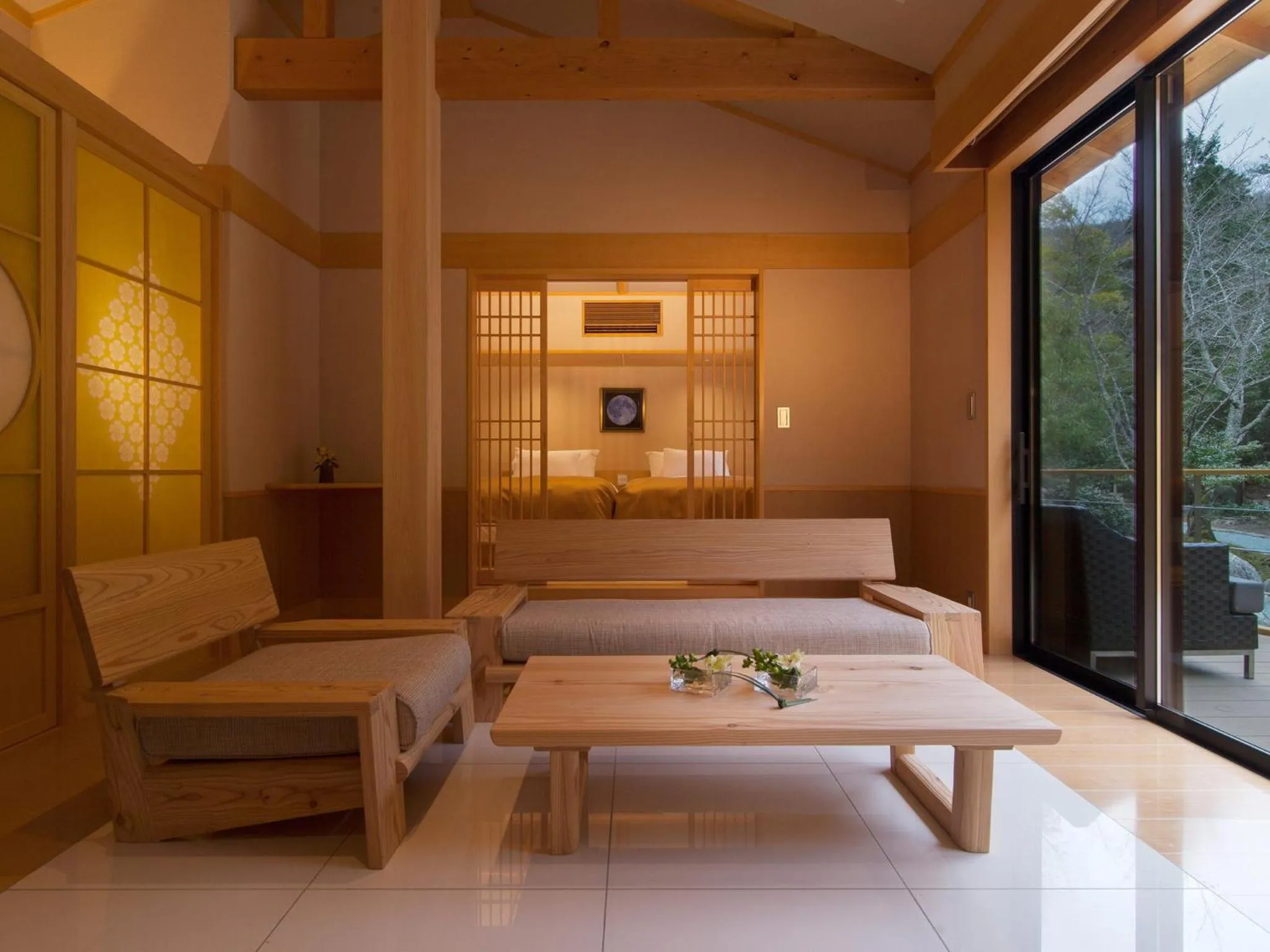 Photo of the whole room in Tsukiyominoza