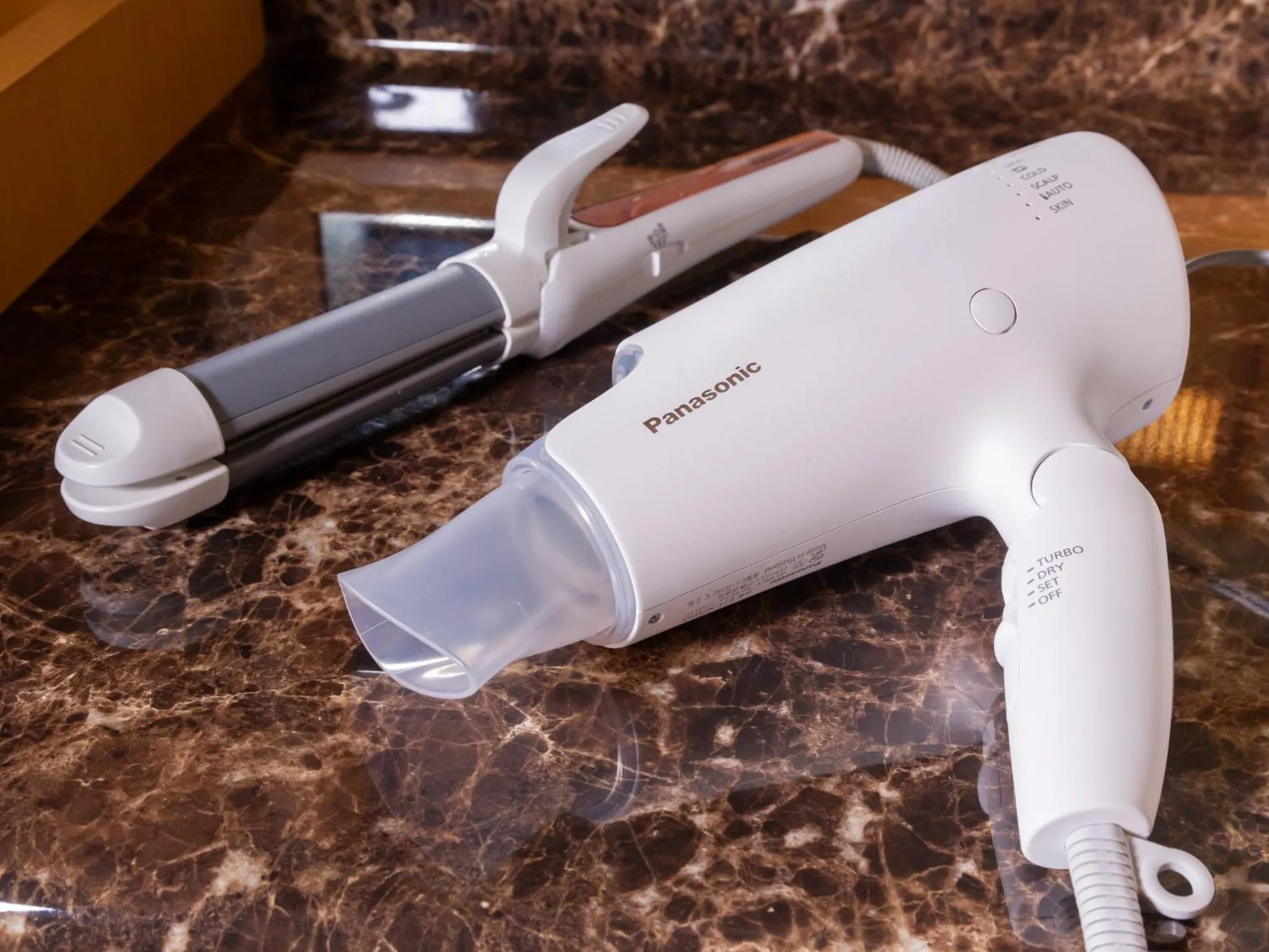 Area and facilities in Tsukiyominoza