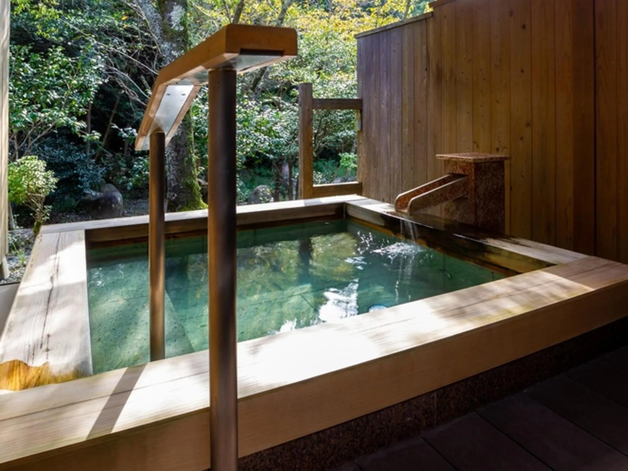 Hot Spring Bath in Tsukiyominoza